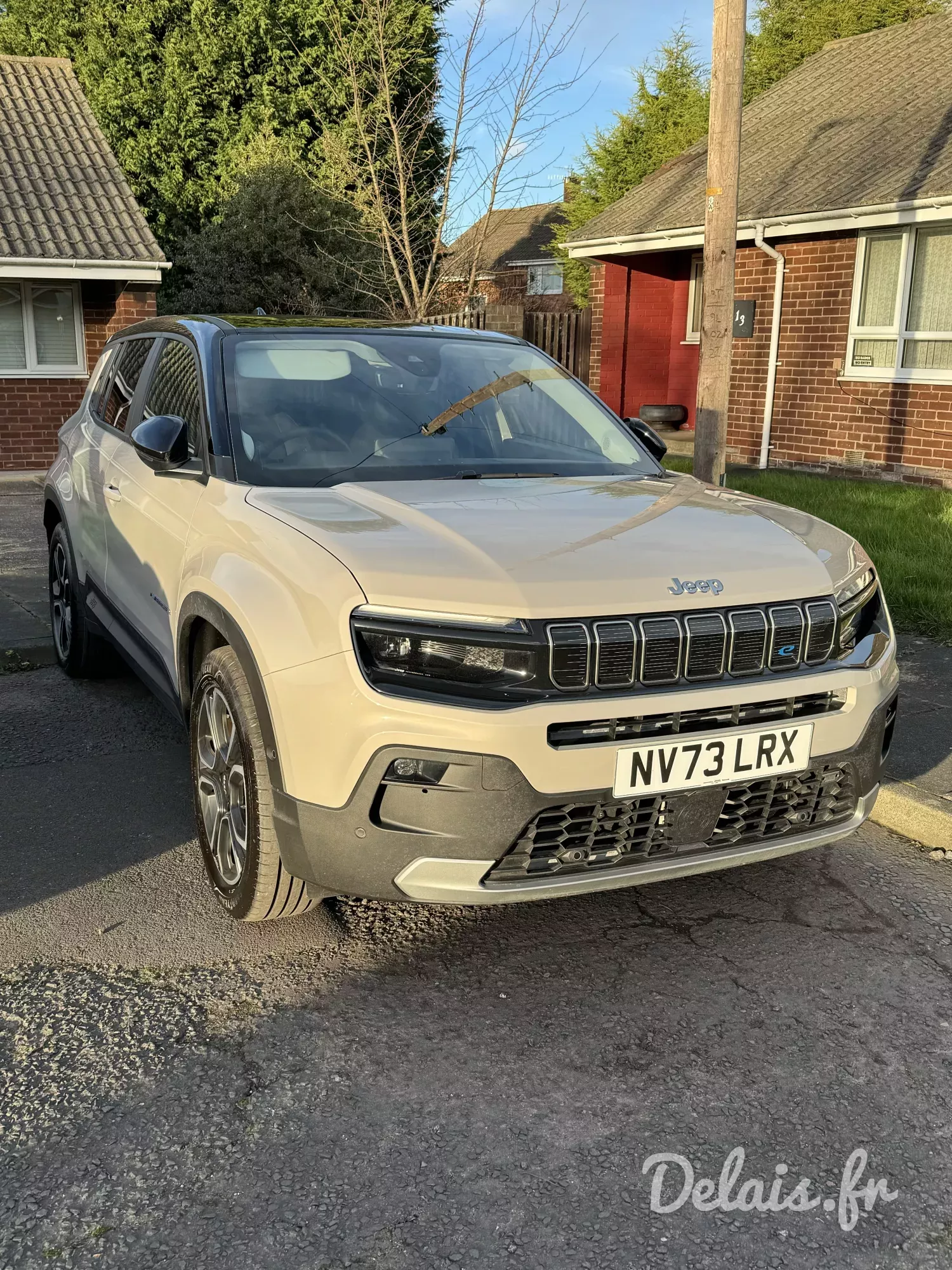 Jeep Avenger Stone Grey Summit