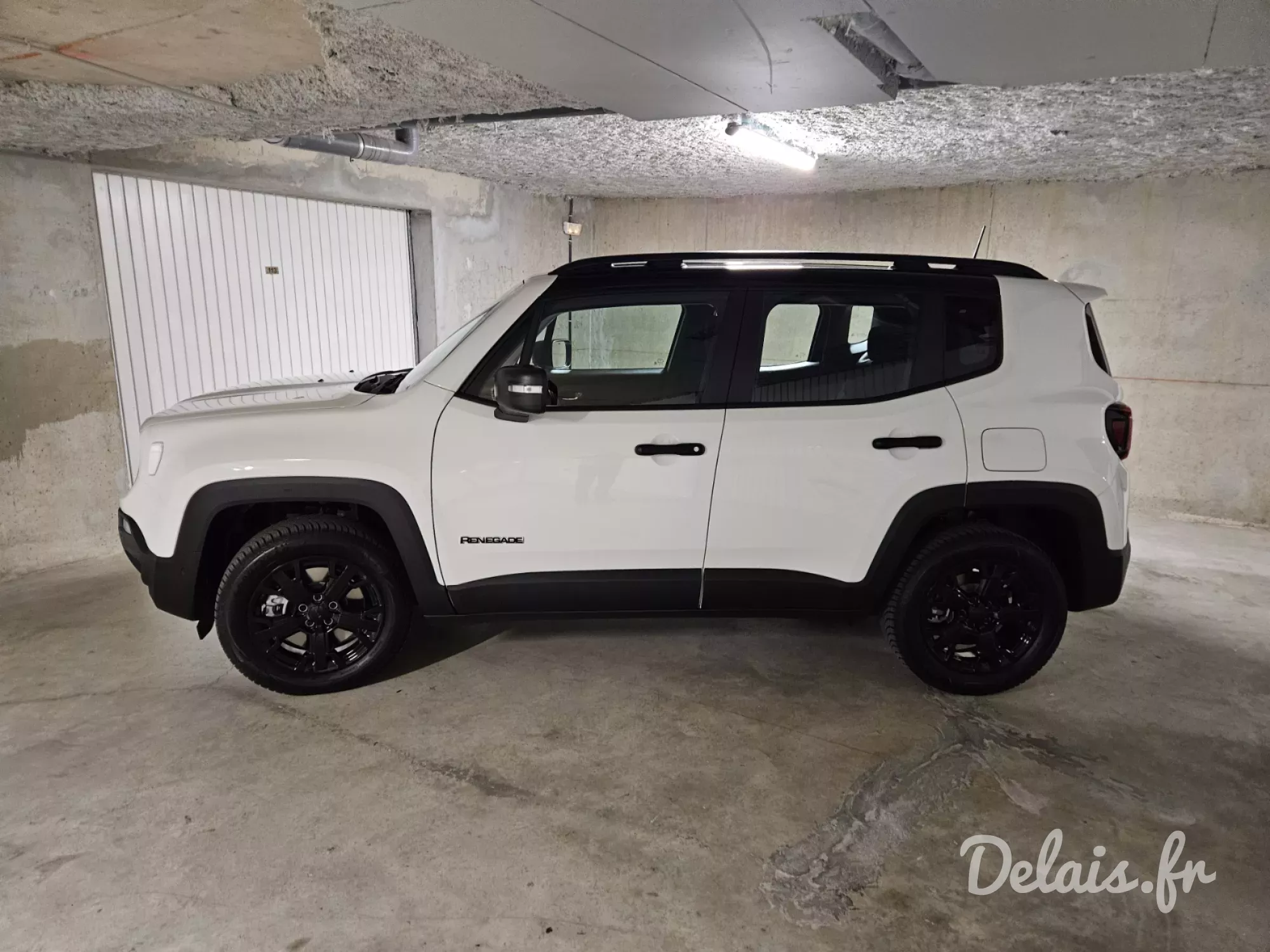 Jeep Renegade Alpine White Overland