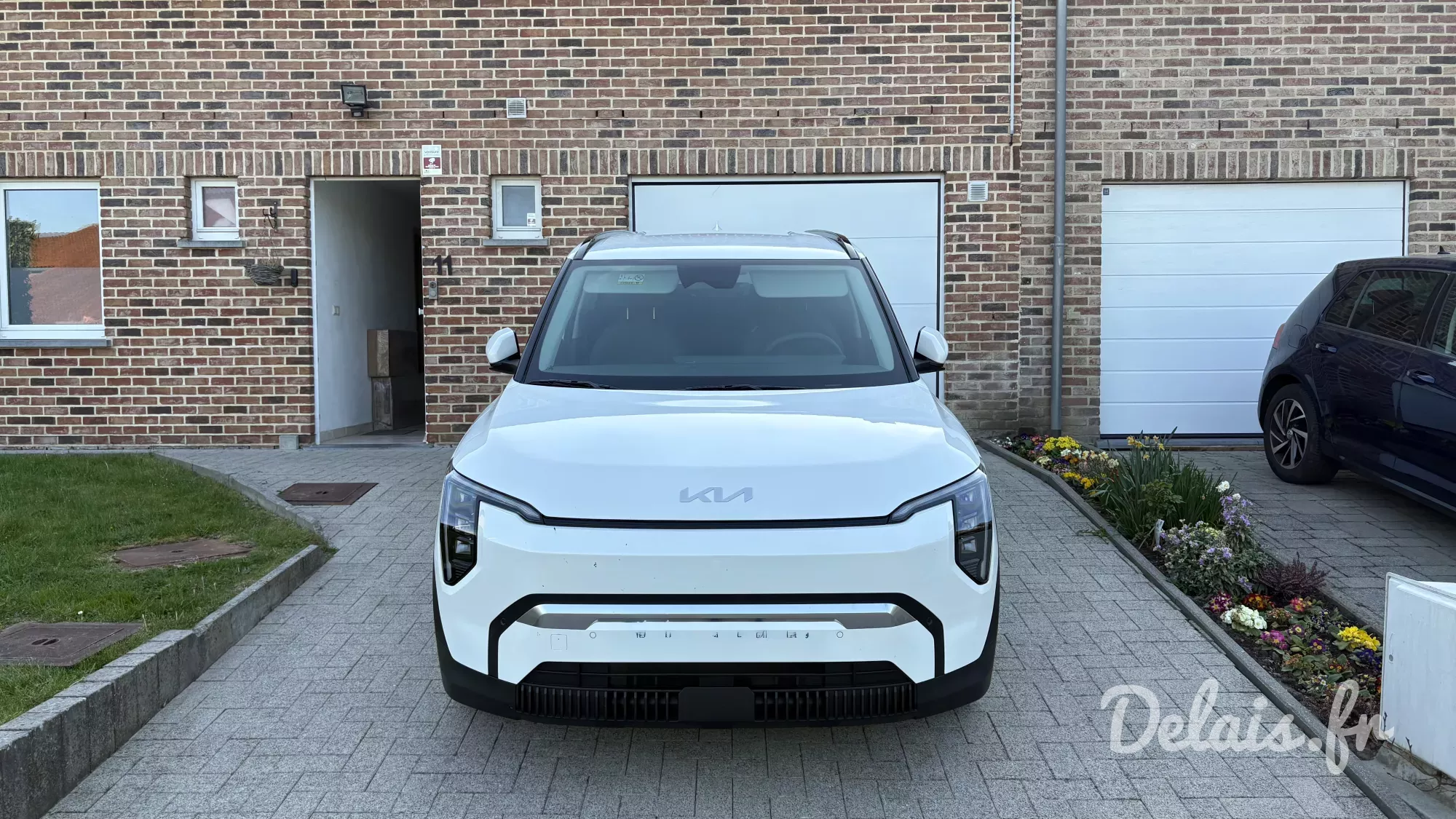 Kia EV3 White Earth
