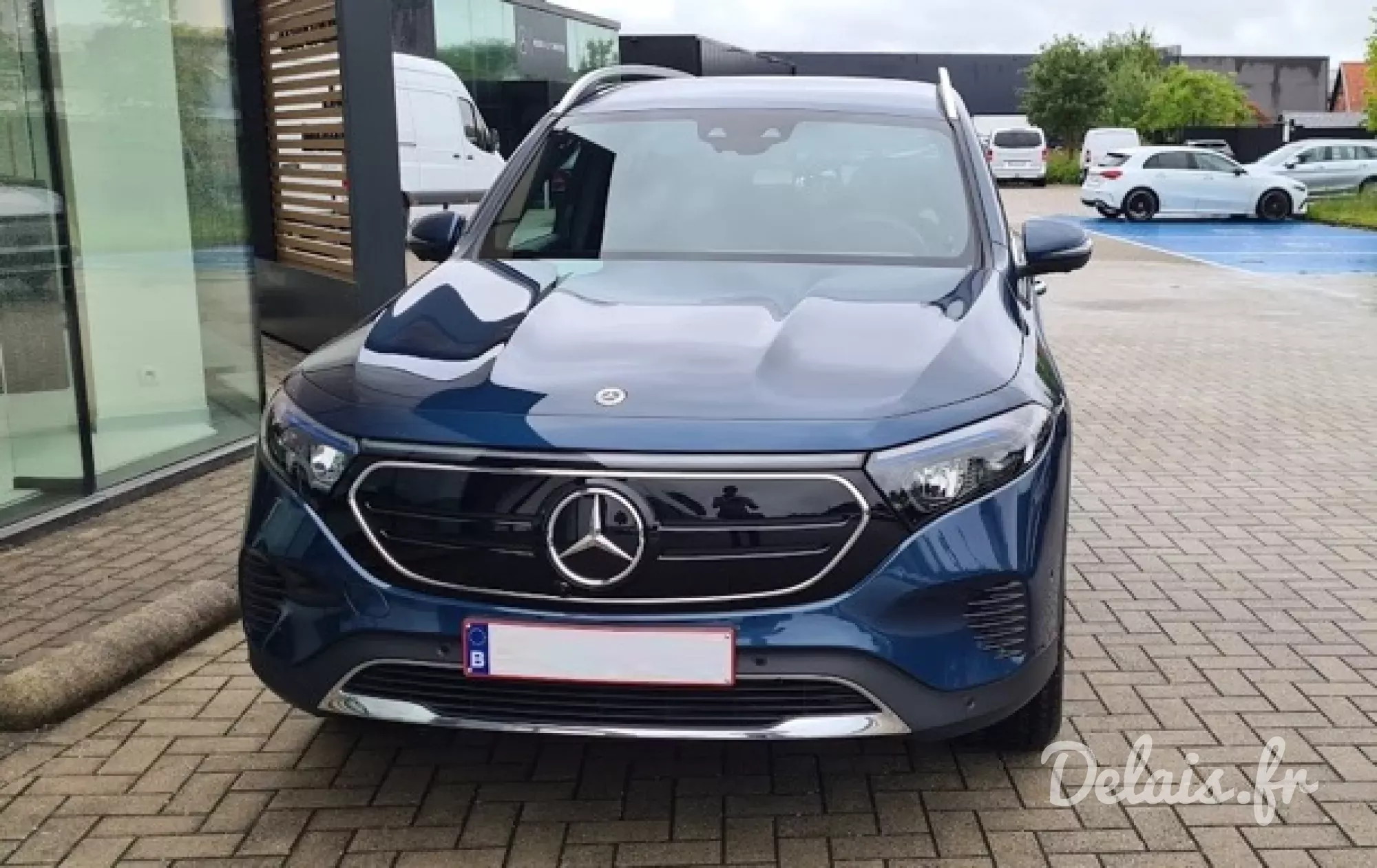 Mercedes EQB Bleu Denim Luxury Line