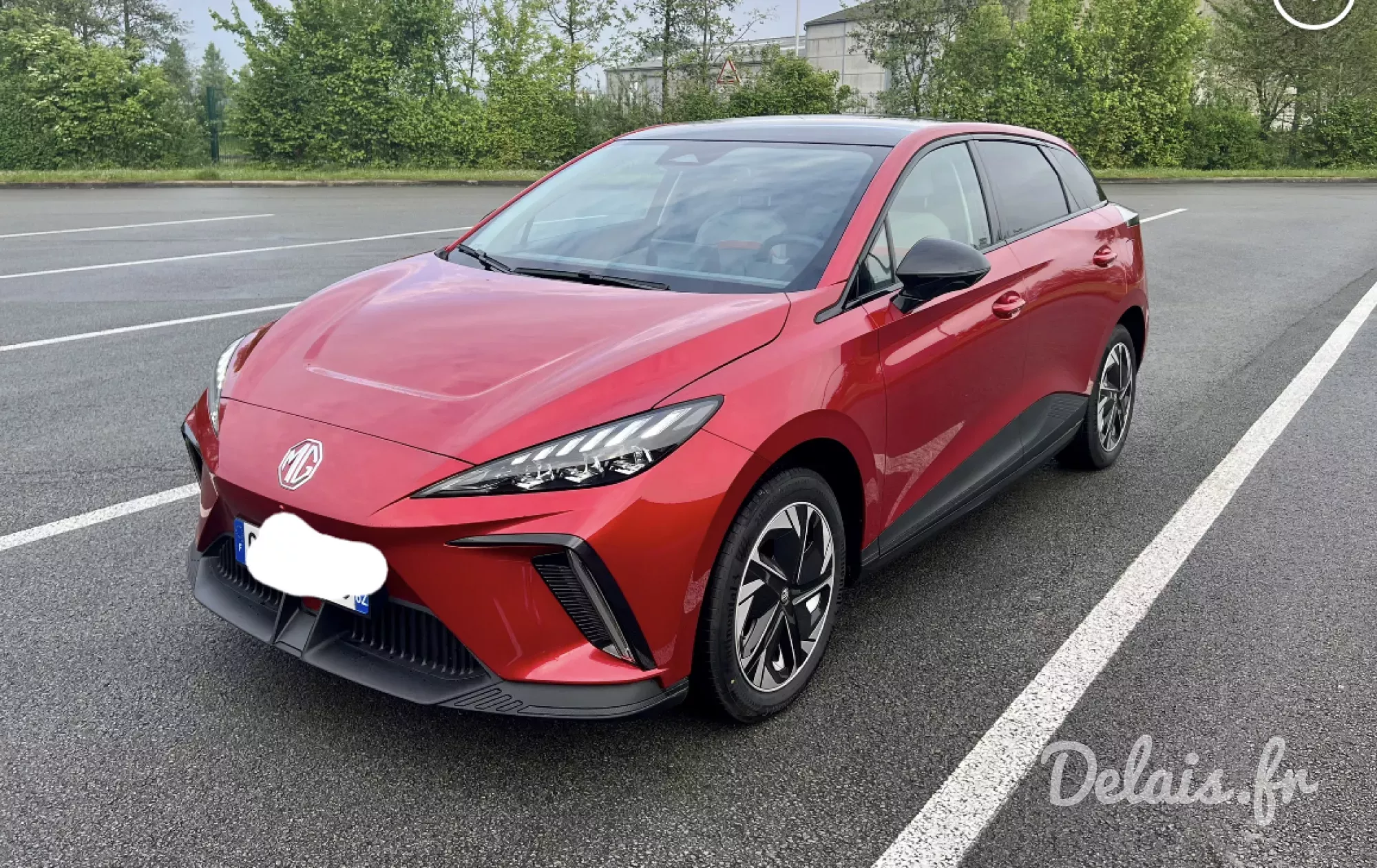 MG4 Dynamic Red Luxury