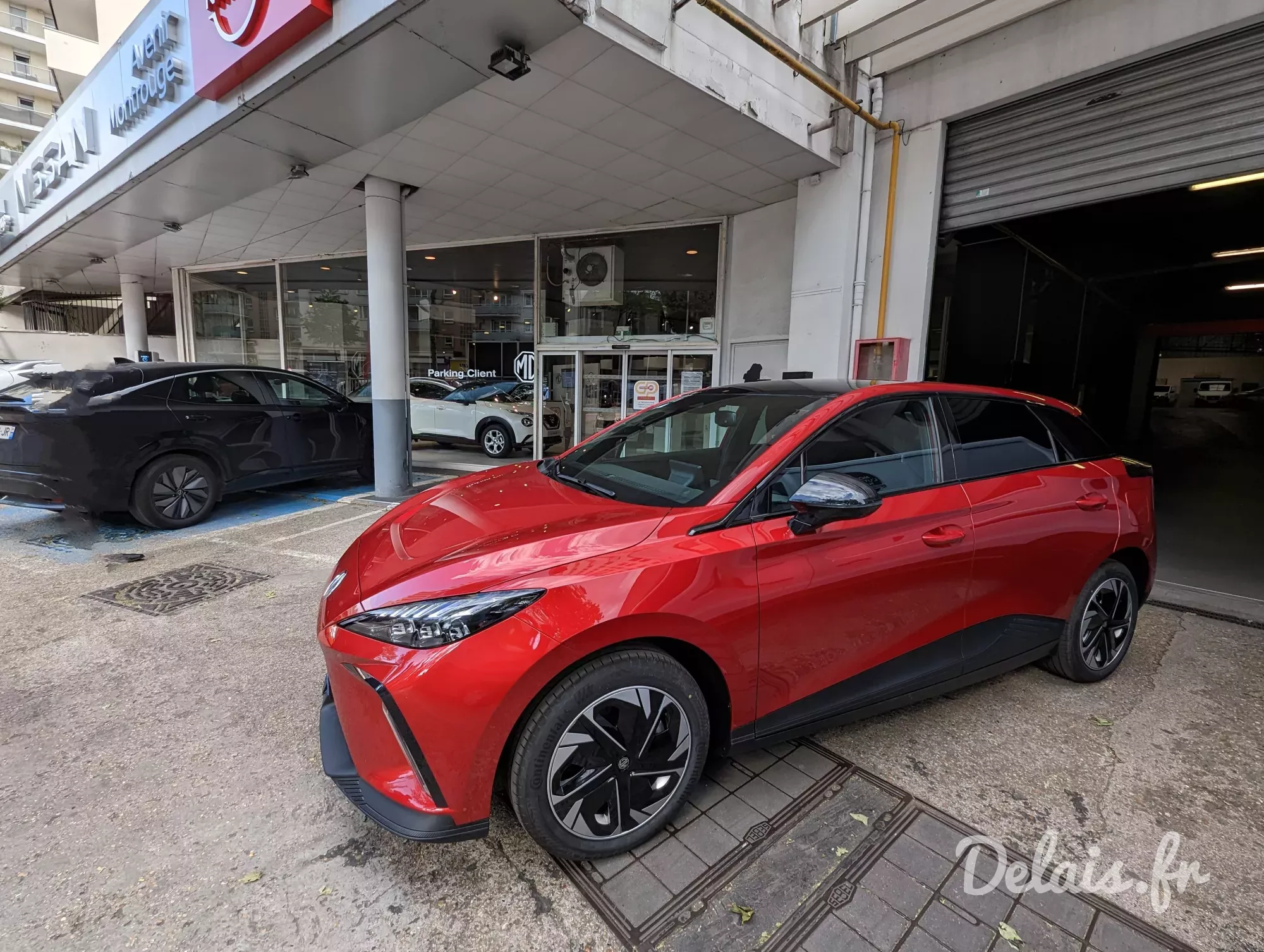 MG4 Dynamic Red Luxury