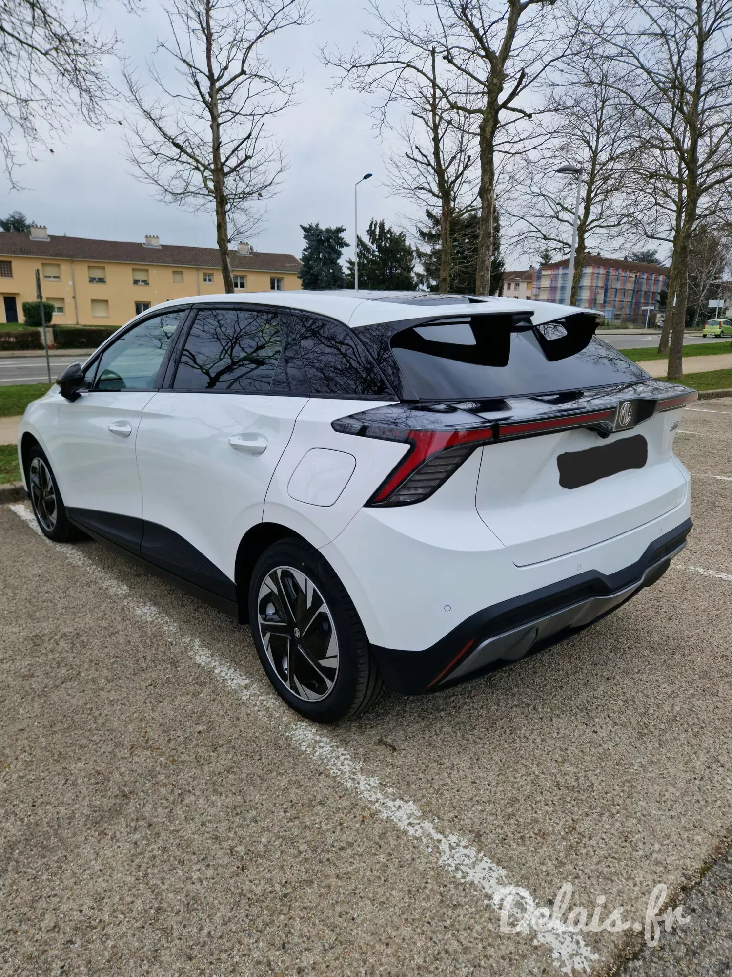 MG4 Arctic White Luxury