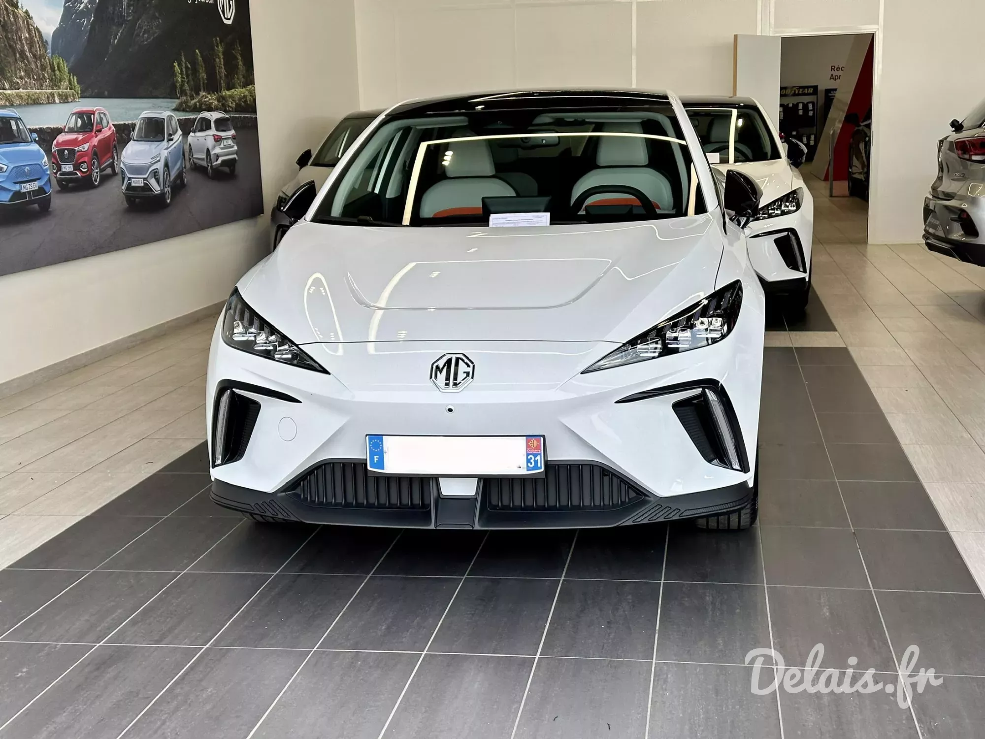 MG4 Arctic White Luxury