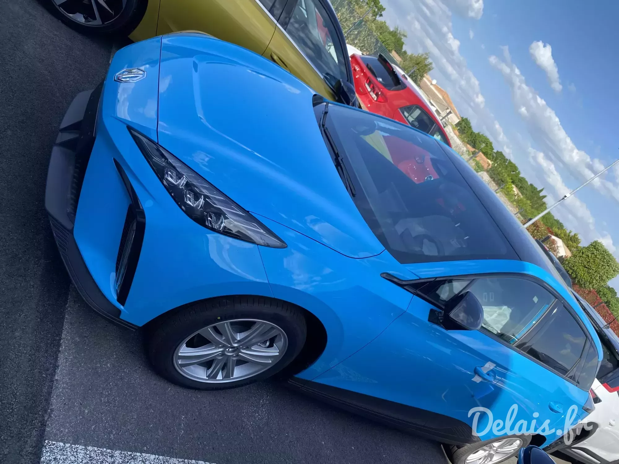 MG4 Brighton Blue Luxury