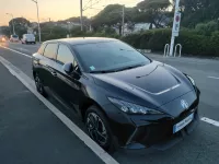 MG 4 Black Pearl Luxury of Pebble Black