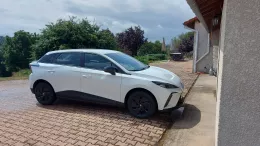 MG 4 Arctic White Standard of Cocotice