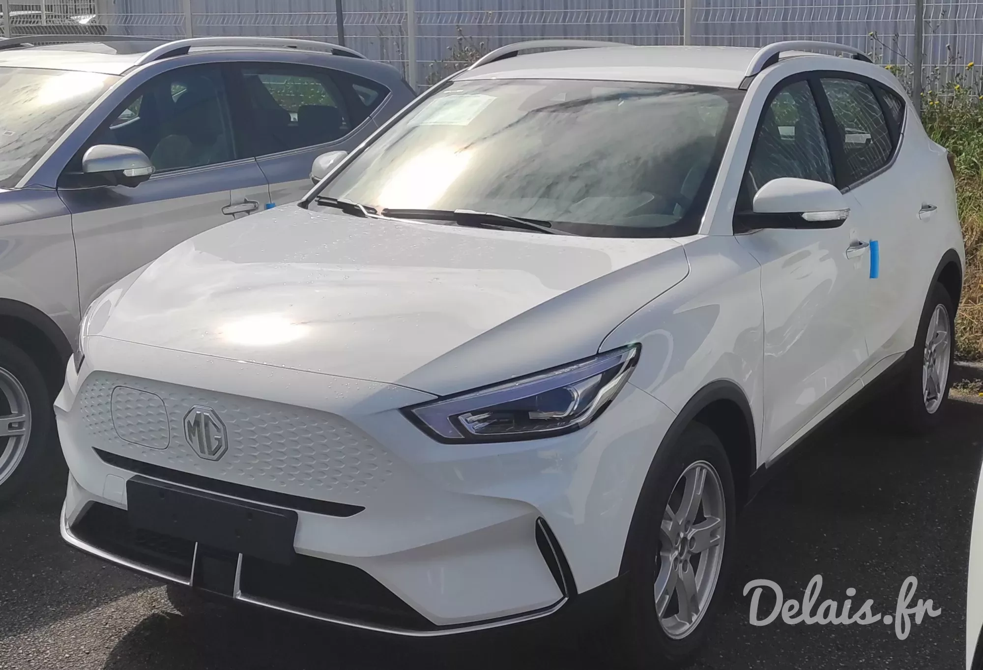 MG ZS Arctic White Comfort