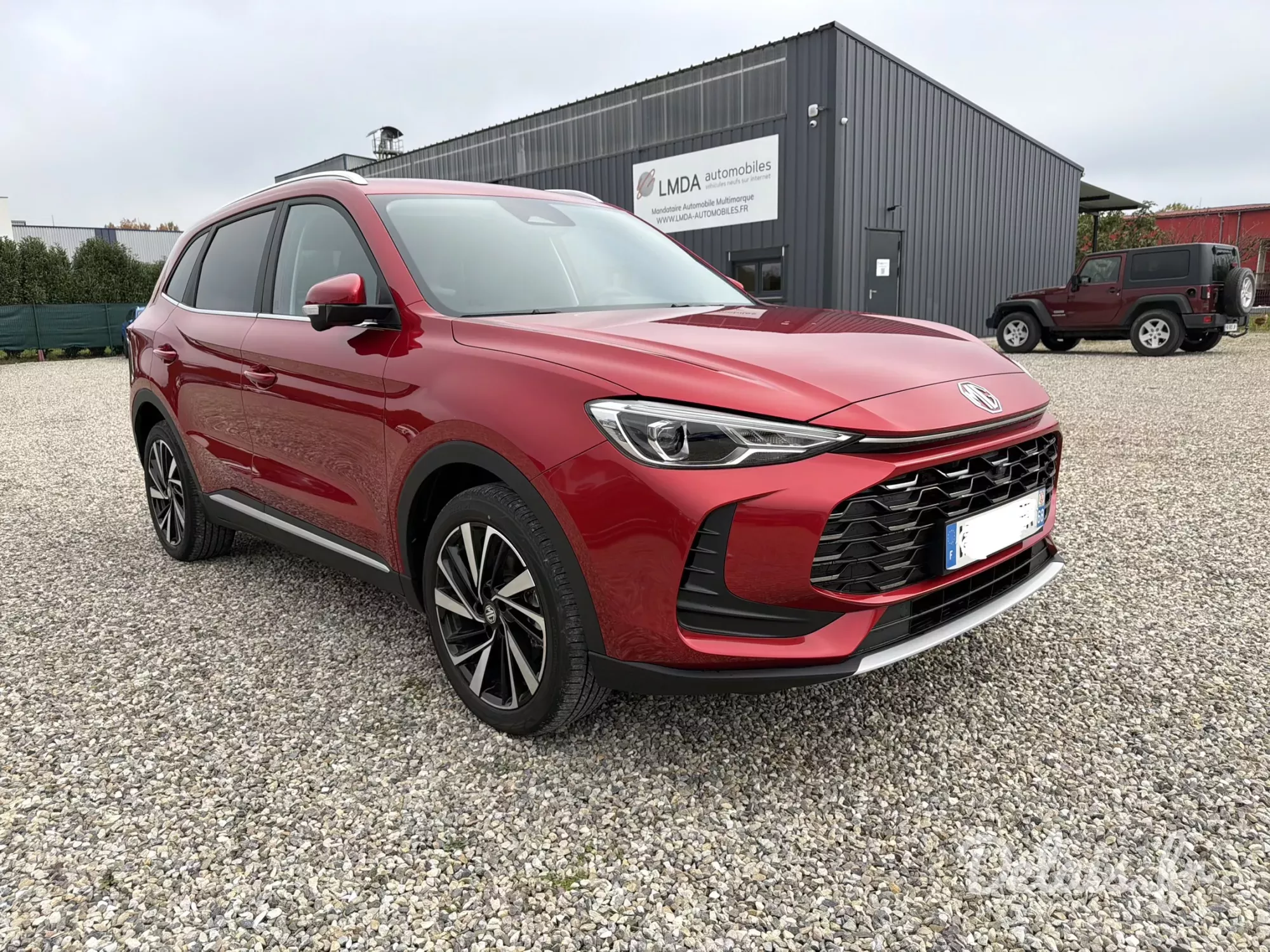 MG ZS Dynamic Red Luxury