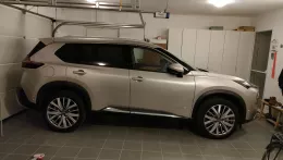 Nissan X-Trail Gris Odyssée Tekna+ of Lapin