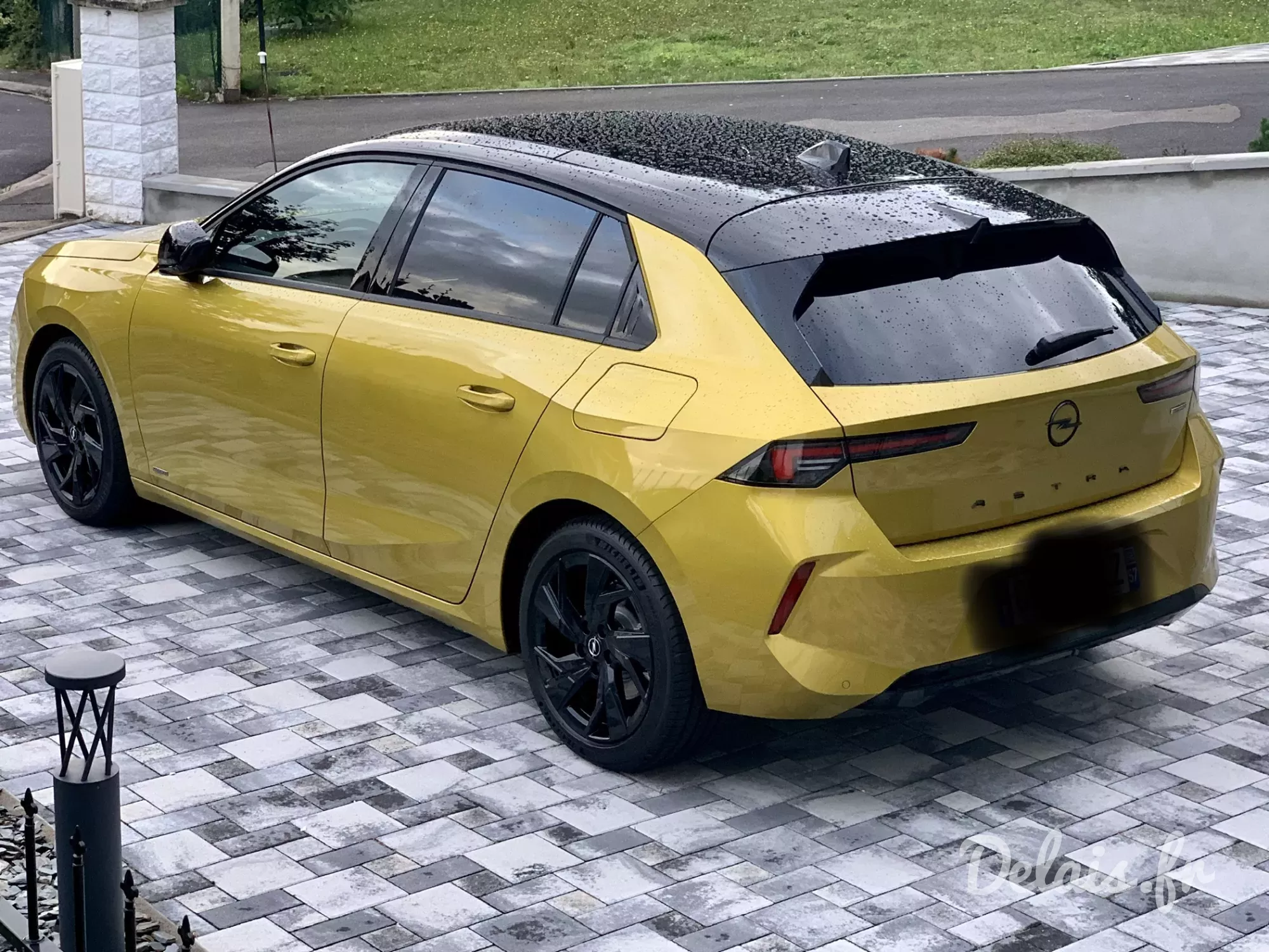 Opel Astra Jaune Kult Ultimate