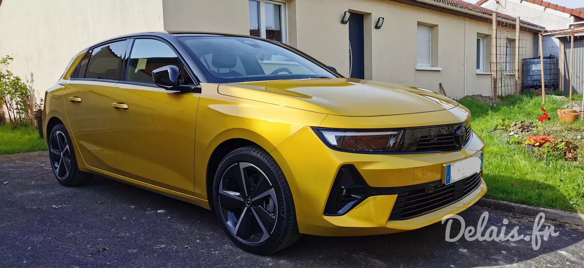 Opel Astra Jaune Kult GS