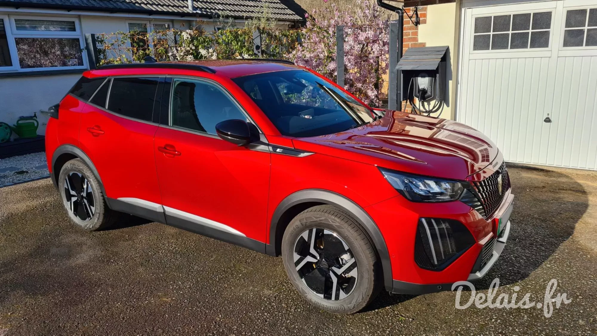 Peugeot 2008 Elixir Red Allure