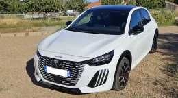 Peugeot 208 Bianca White GT of Seb