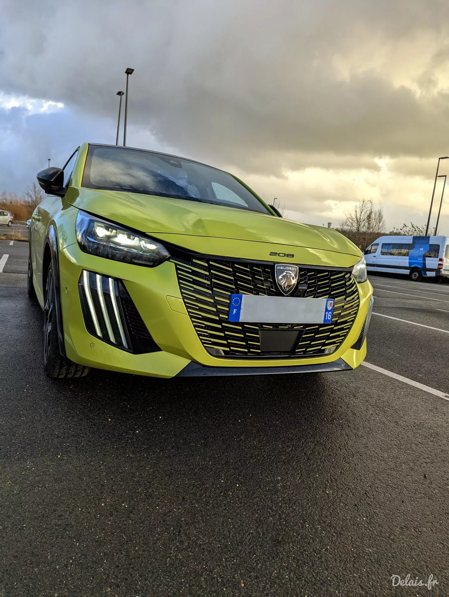 Peugeot 208 Agueda Yellow GT