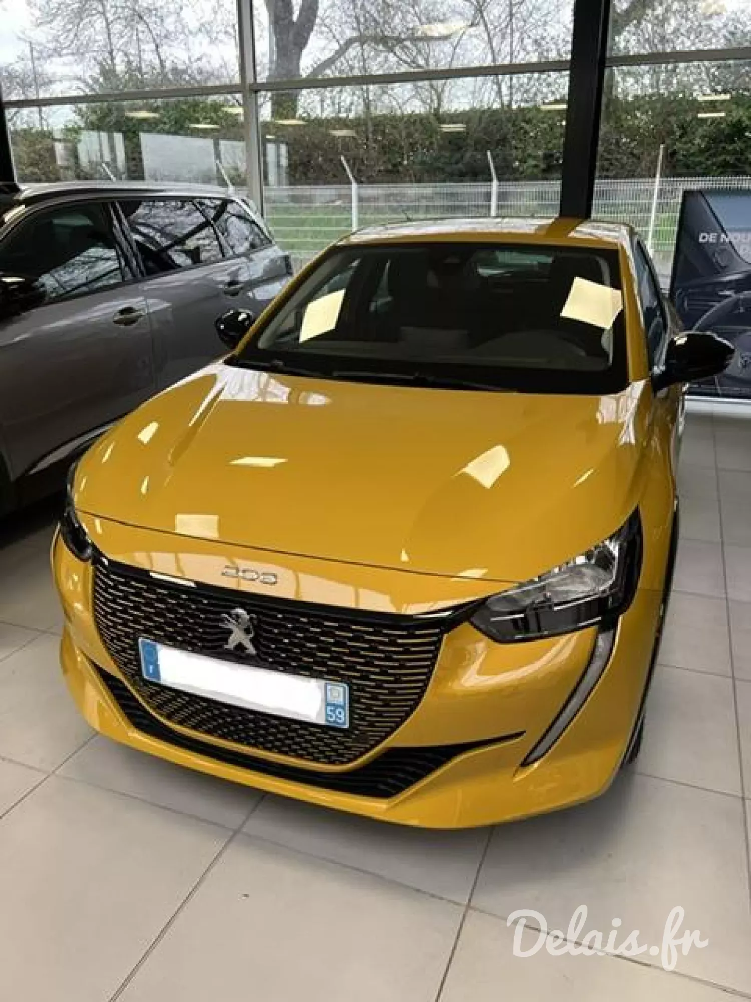 Peugeot 208 Jaune Faro Like