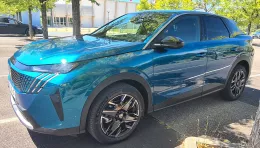 Peugeot 3008 Bleu Magnetic Allure of borniol
