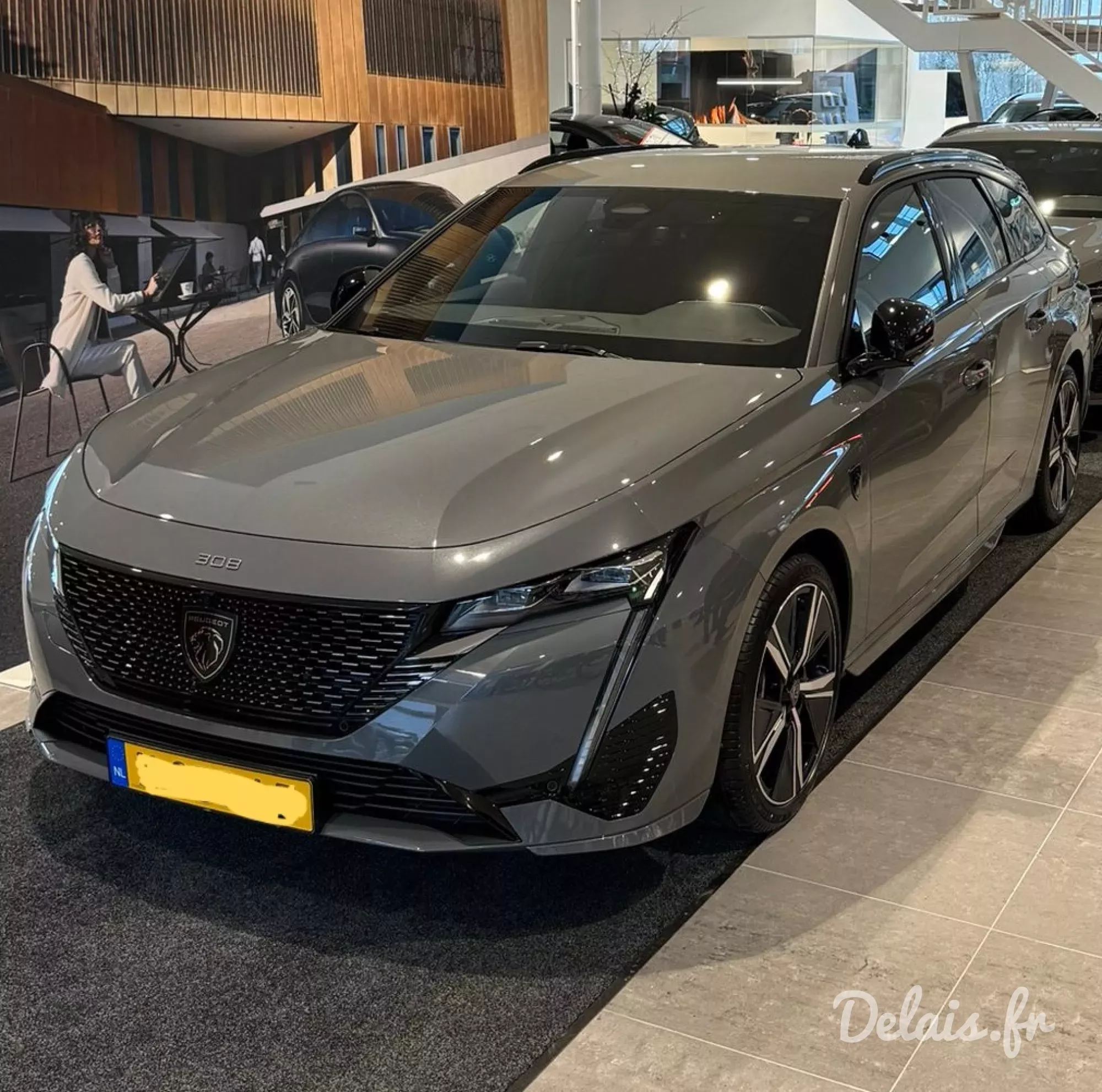 Peugeot 308 SW Gris Platinium GT