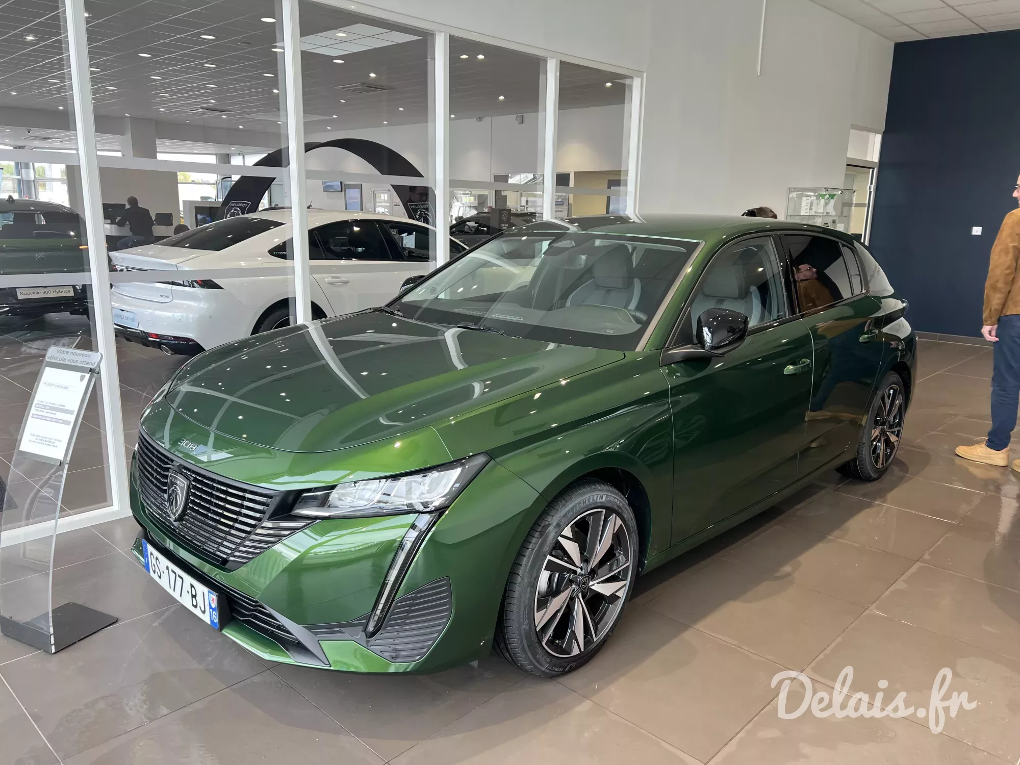 Peugeot 308 Vert Olivine Allure
