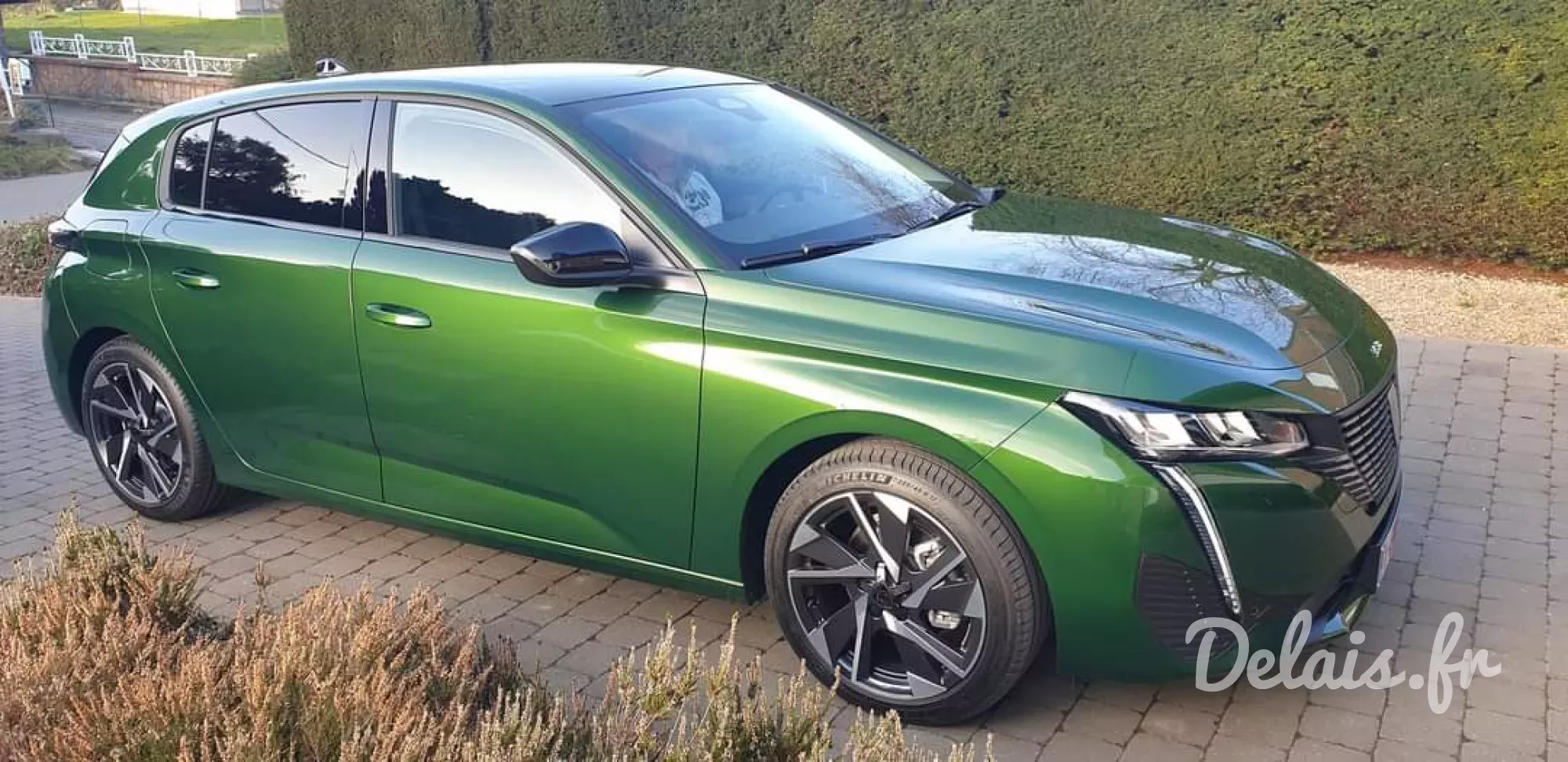 Peugeot 308 Vert Olivine Allure Pack