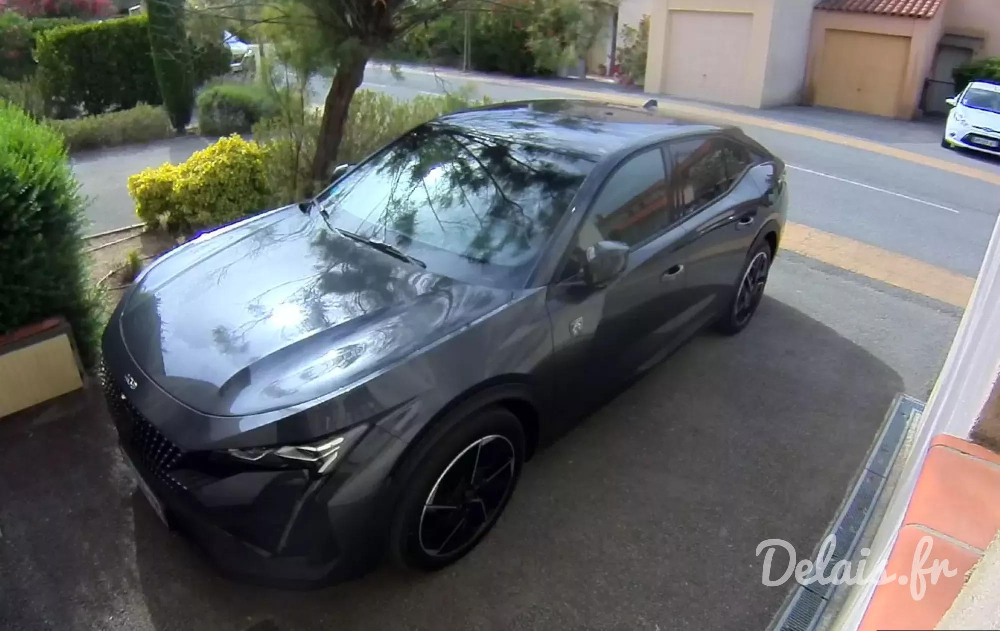 Peugeot 408 Titane Grey GT