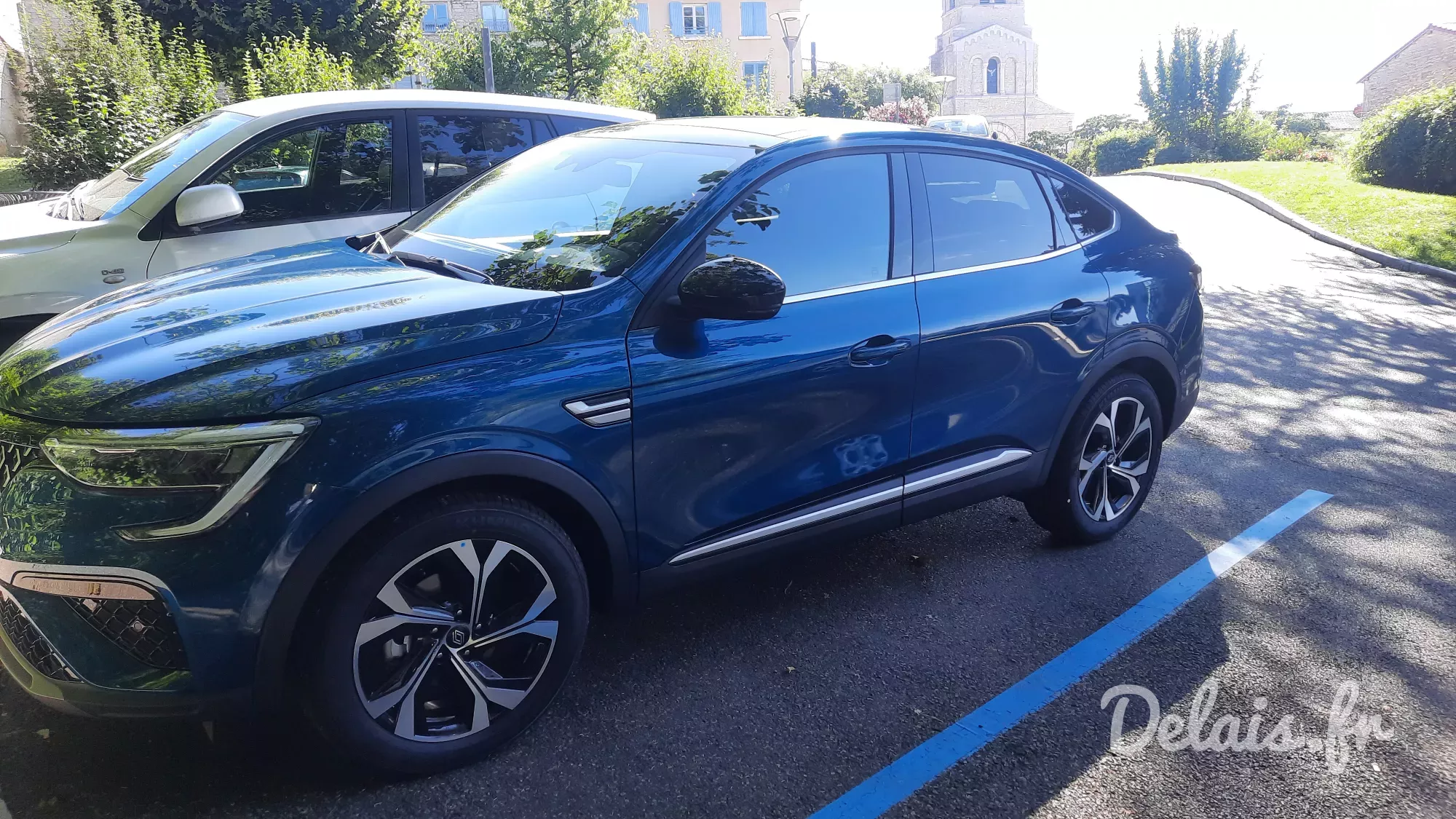 Renault Arkana Bleu Zanzibar Techno