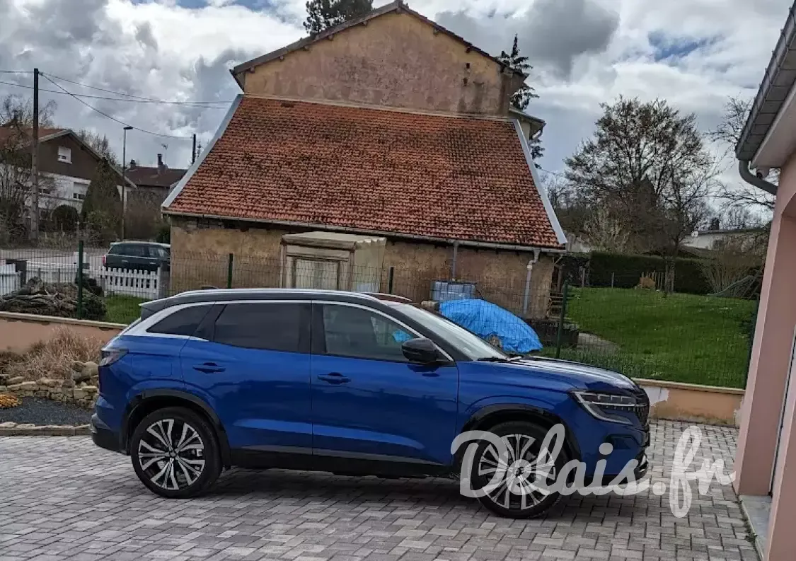 Renault Austral Iron Blue Iconic