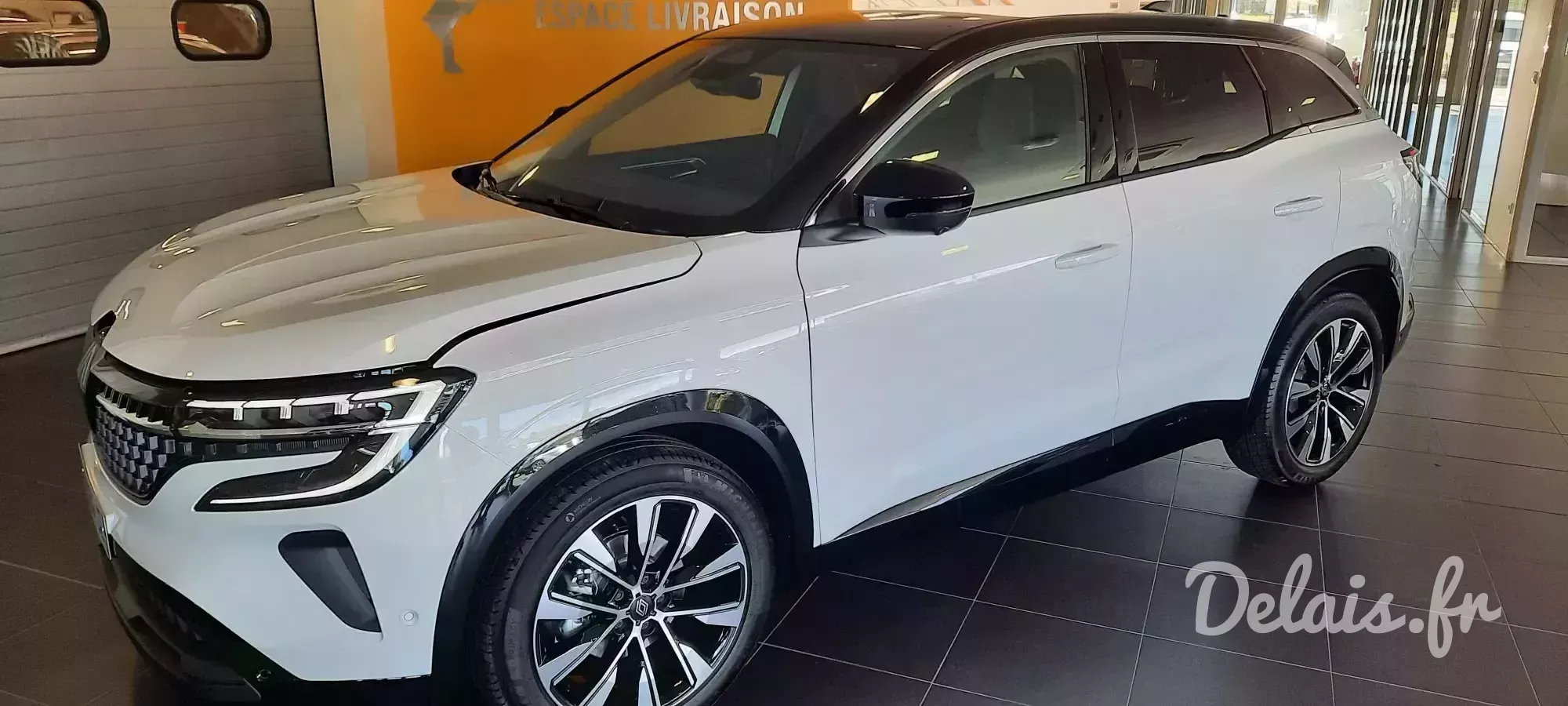 Renault Austral Blanc Glacier Techno