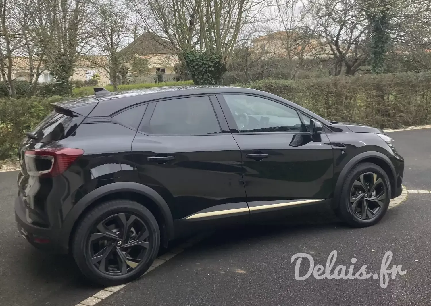 Renault Captur Diamond Black Engineered
