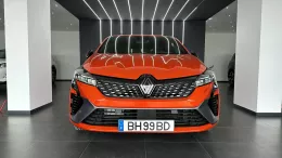 Renault Clio Orange Valencia Esprit Alpine of Paulo