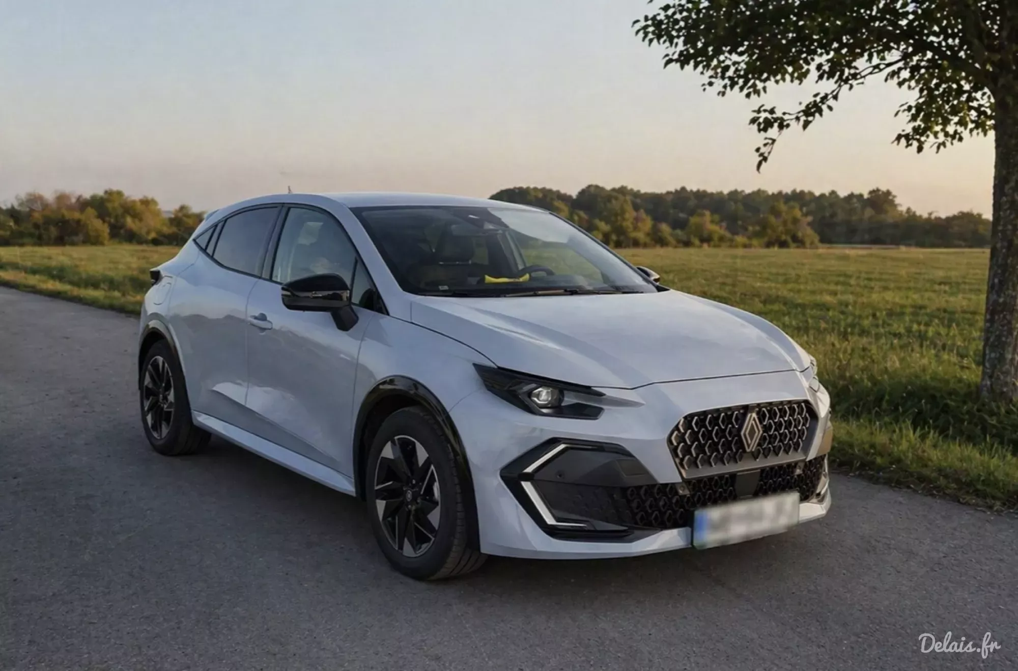 Renault Clio Gris Platine Techno