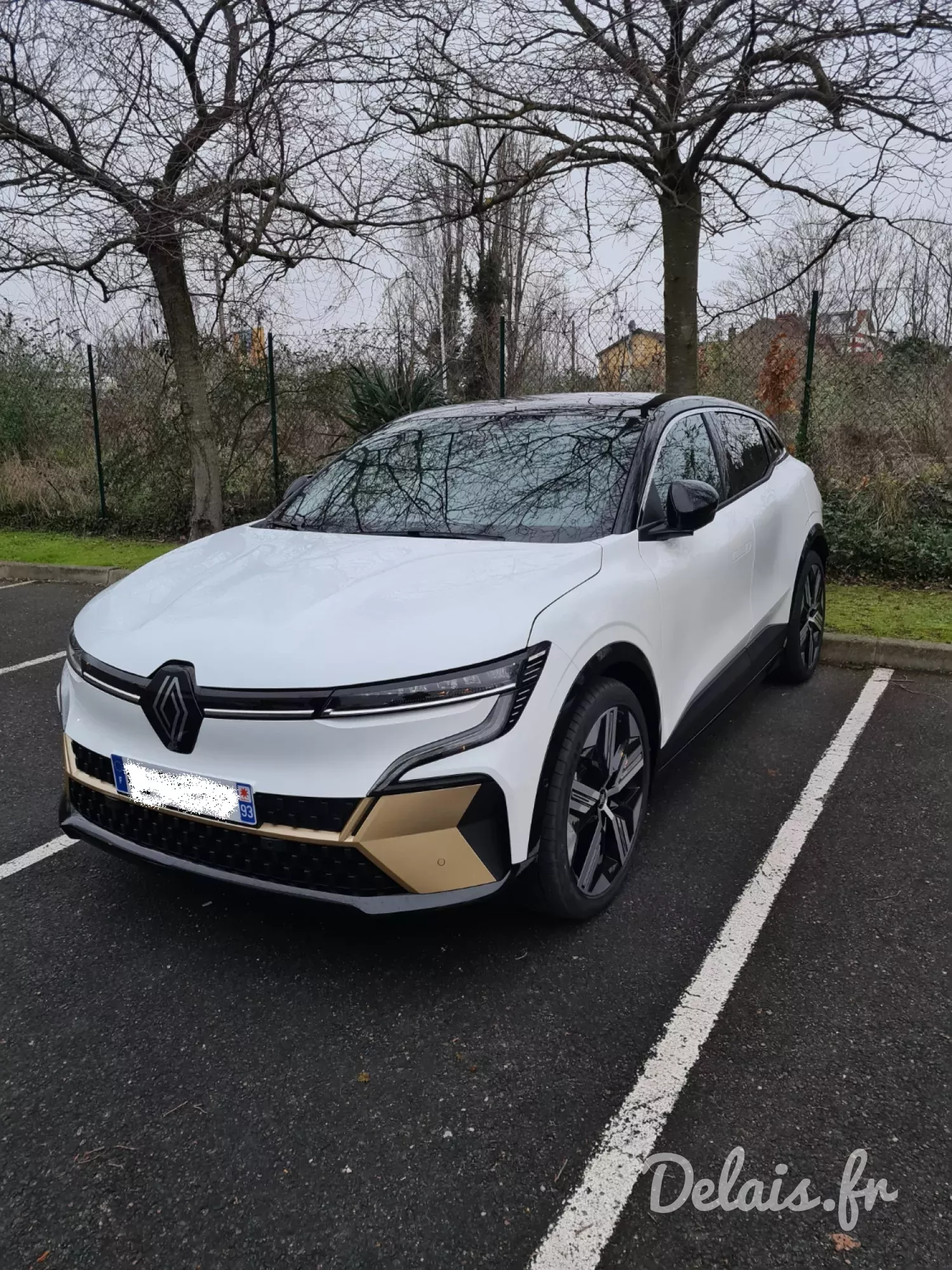 Renault Megane E-Tech Blanc Glacier Iconic