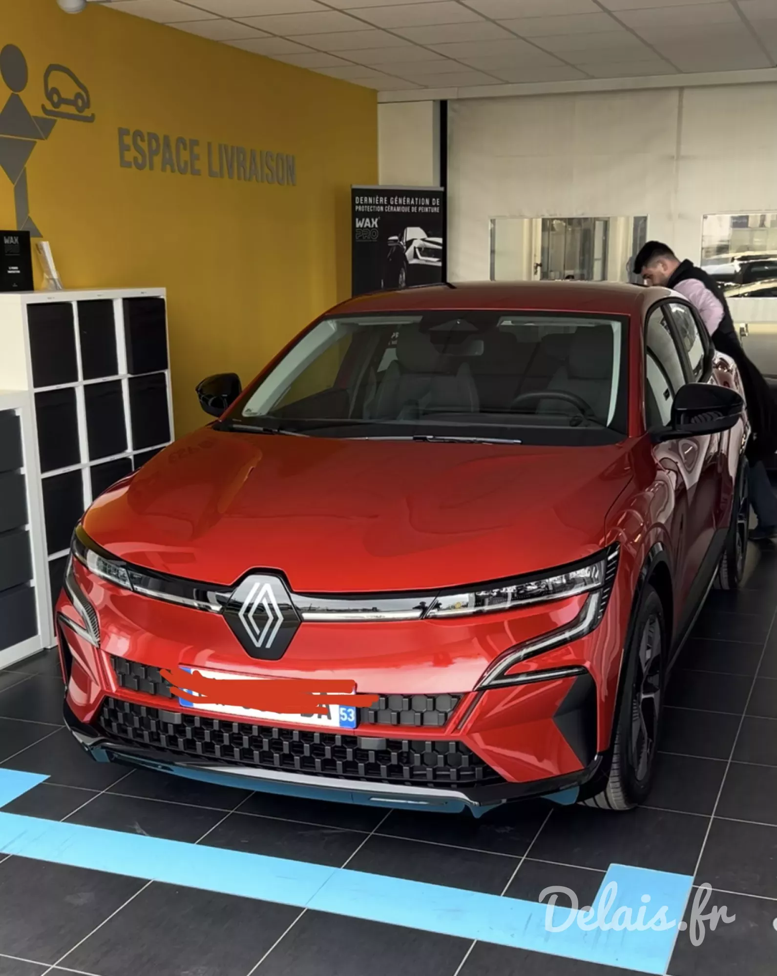 Renault Megane E-Tech Flame Red Equilibre