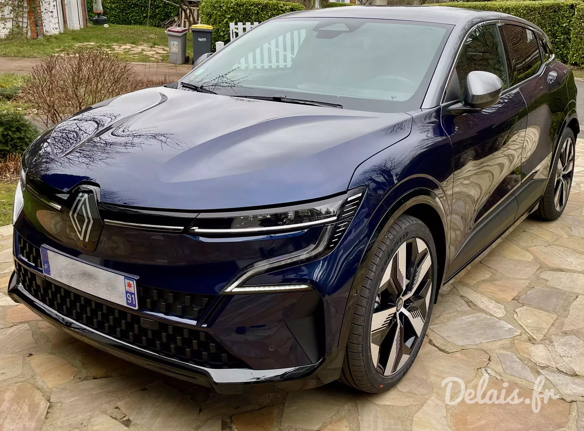 Renault Megane E-Tech Midnight Blue Techno