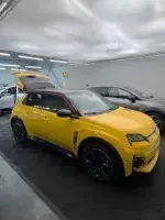 Renault 5 Pop Yellow Iconic Cinq of stvaast