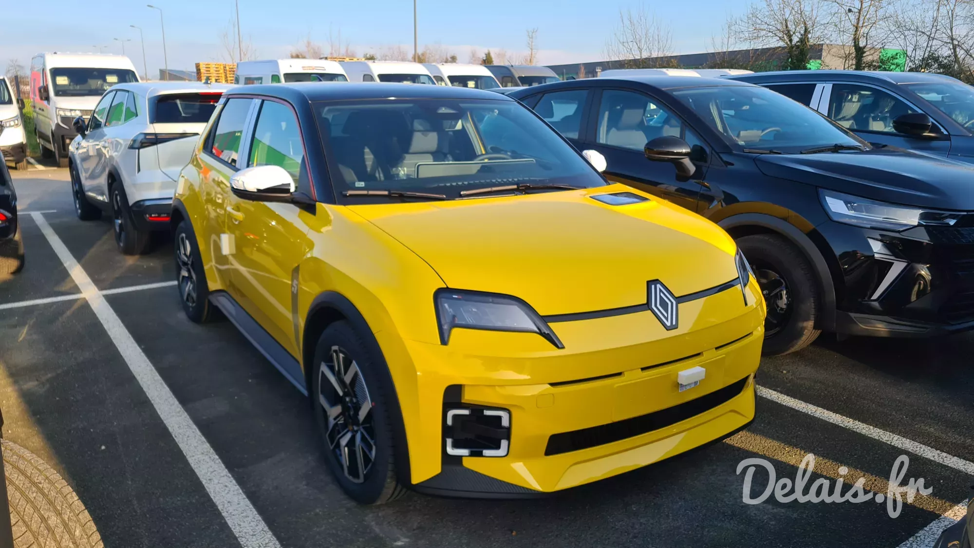 Renault R5 E-Tech Pop Yellow Techno