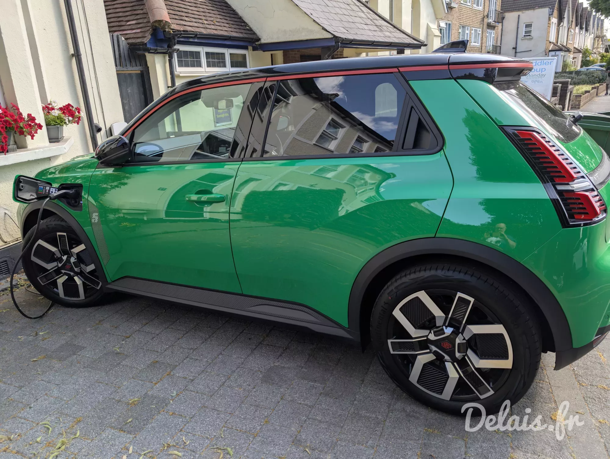 Renault 5 Pop Green Techno