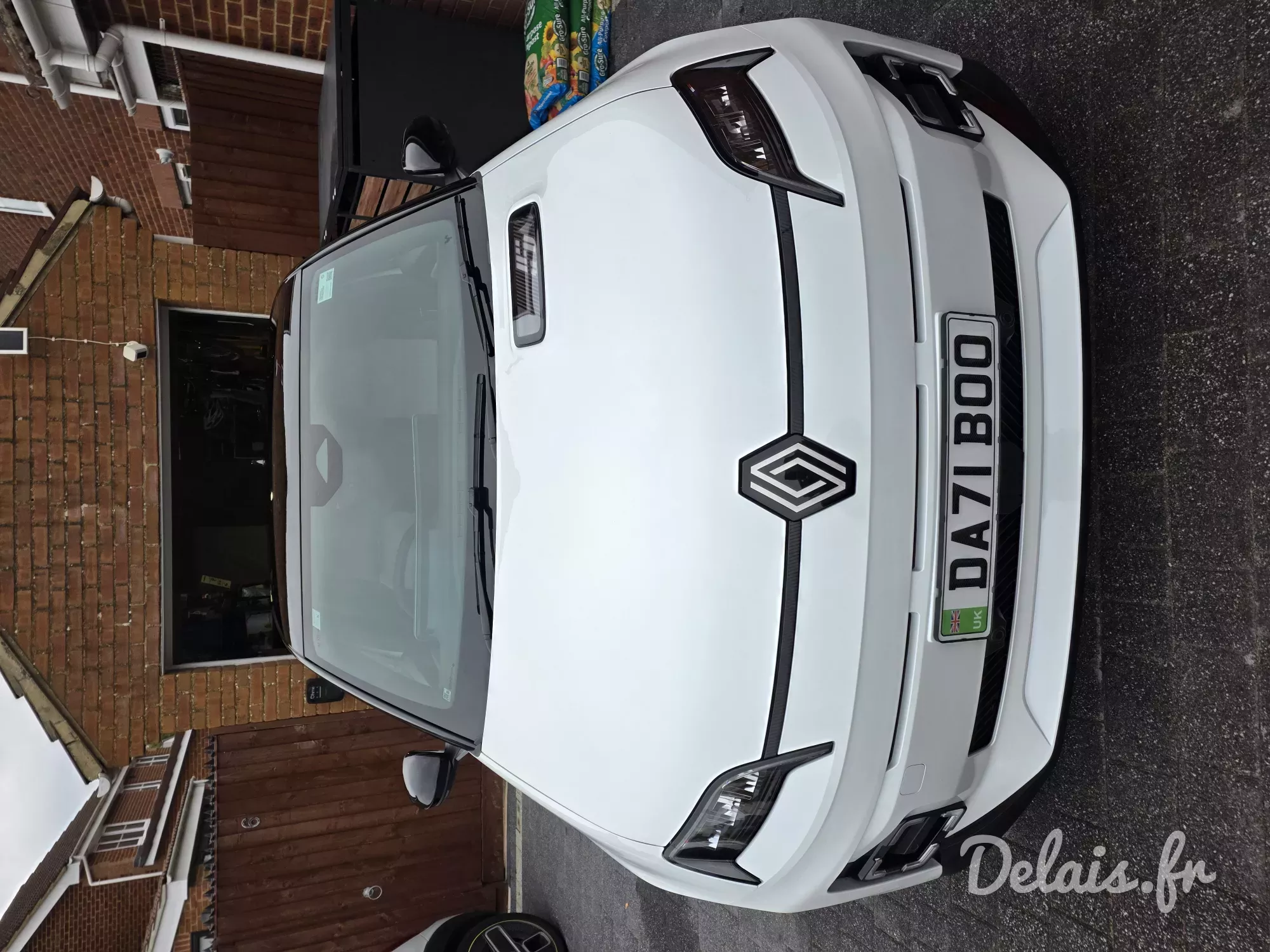 Renault 5 Arctic White Roland-Garros