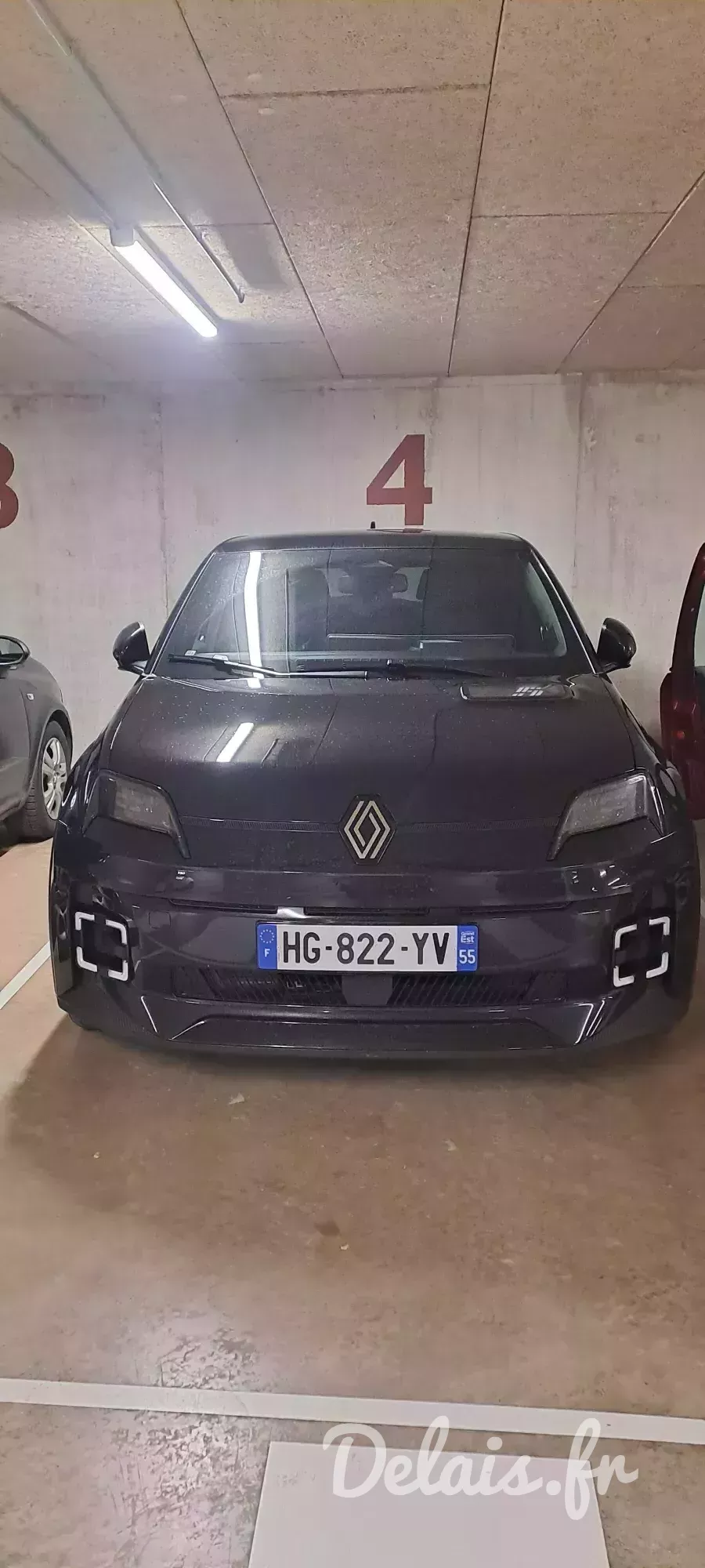 Renault 5 Diamond Black Techno