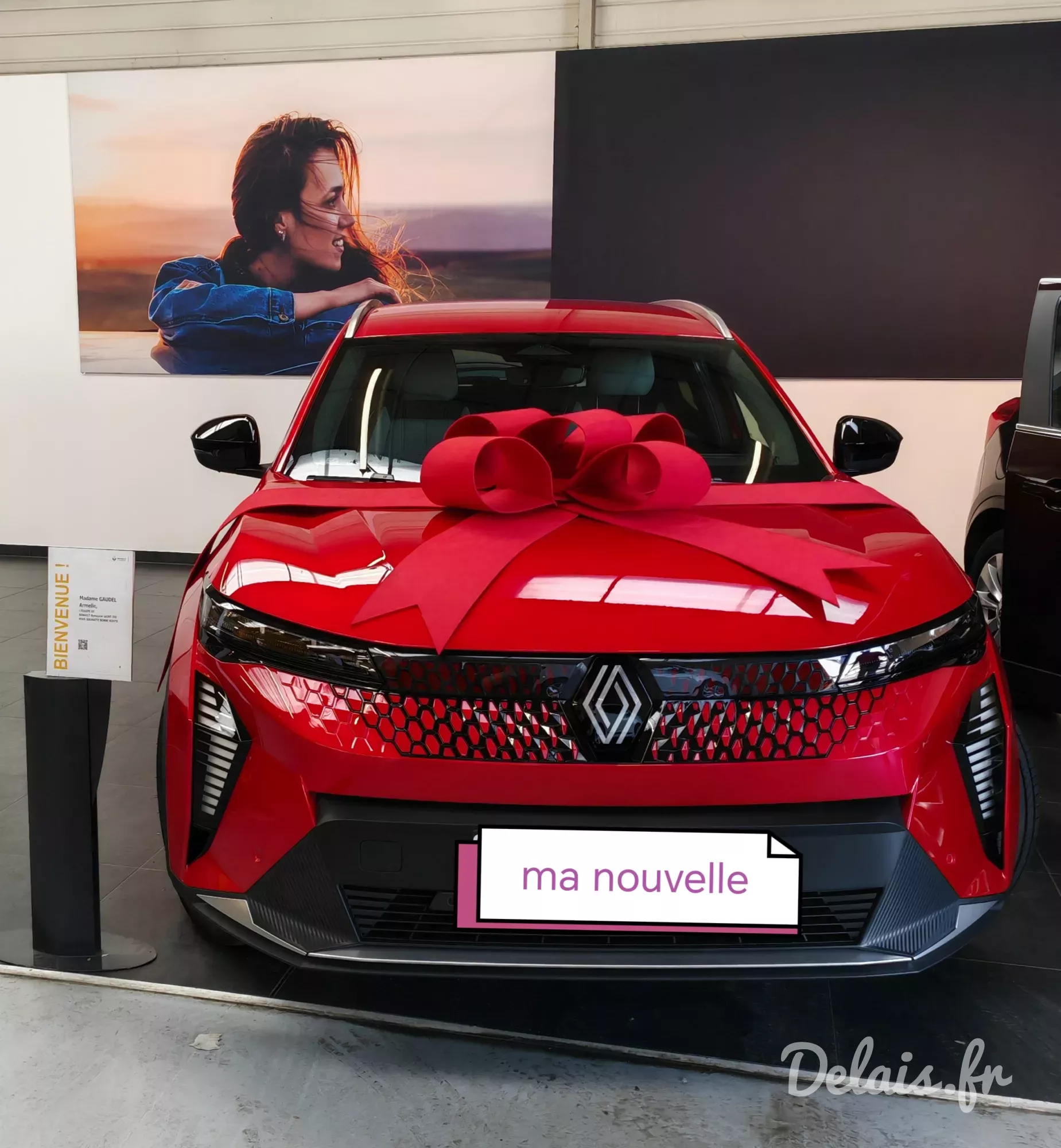 Renault Scenic E-Tech Flame Red Techno