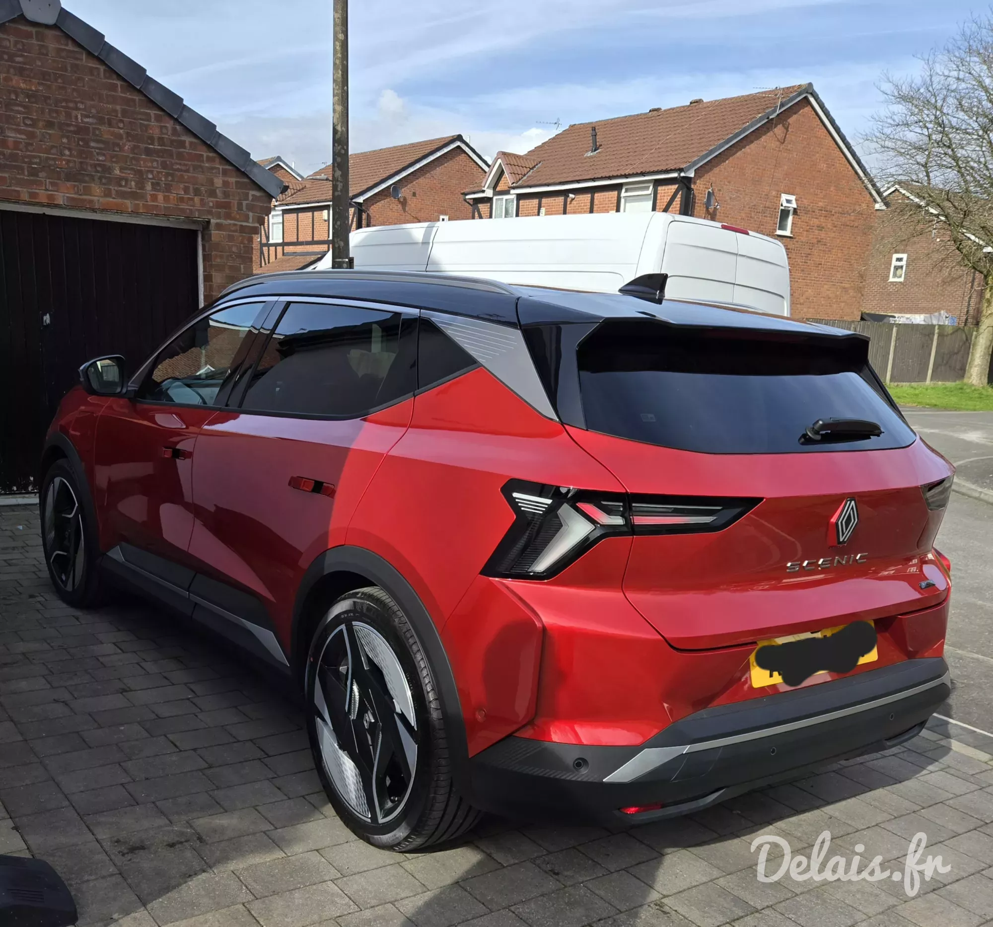 Renault Scenic E-Tech Flame Red Iconic