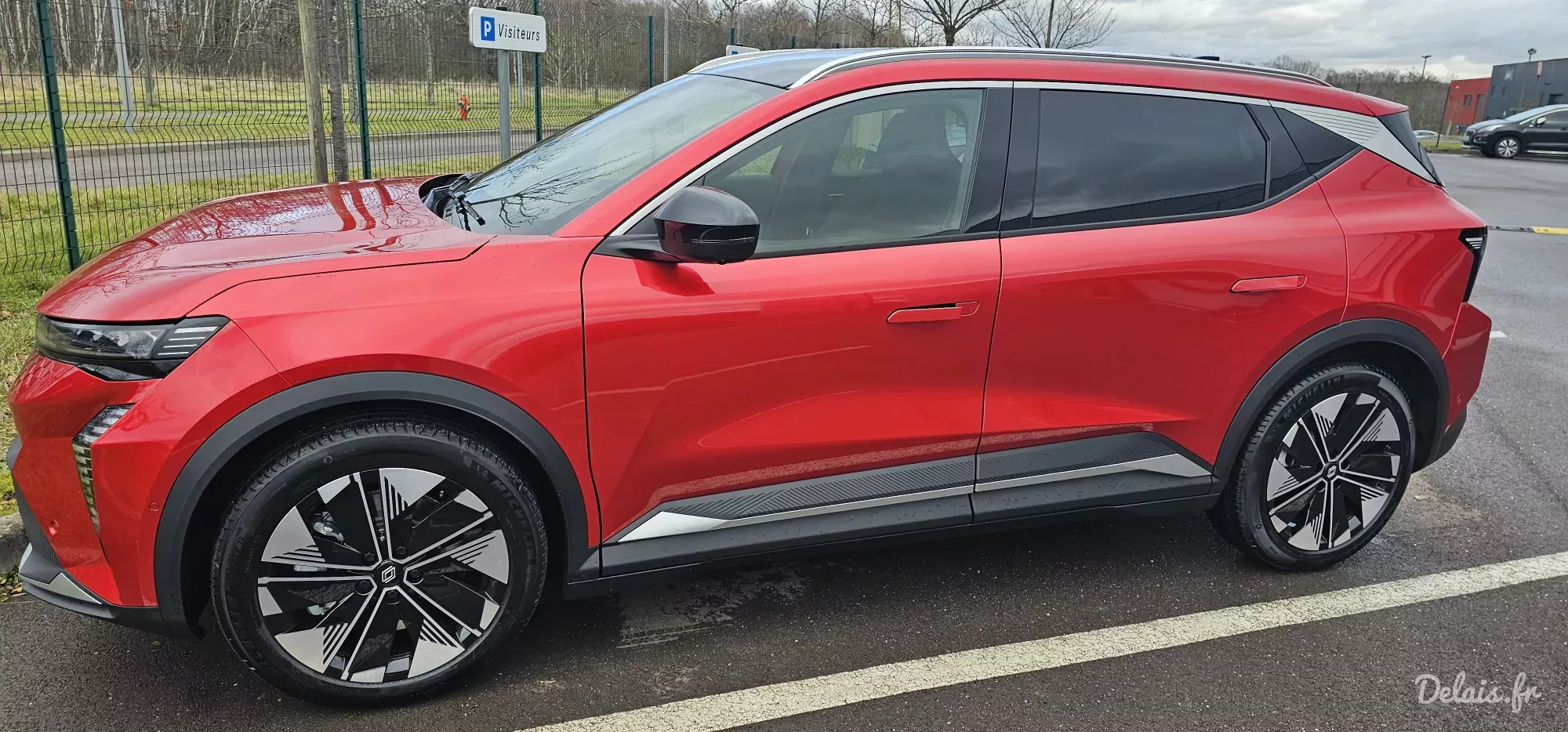 Renault Scenic E-Tech Flame Red Iconic