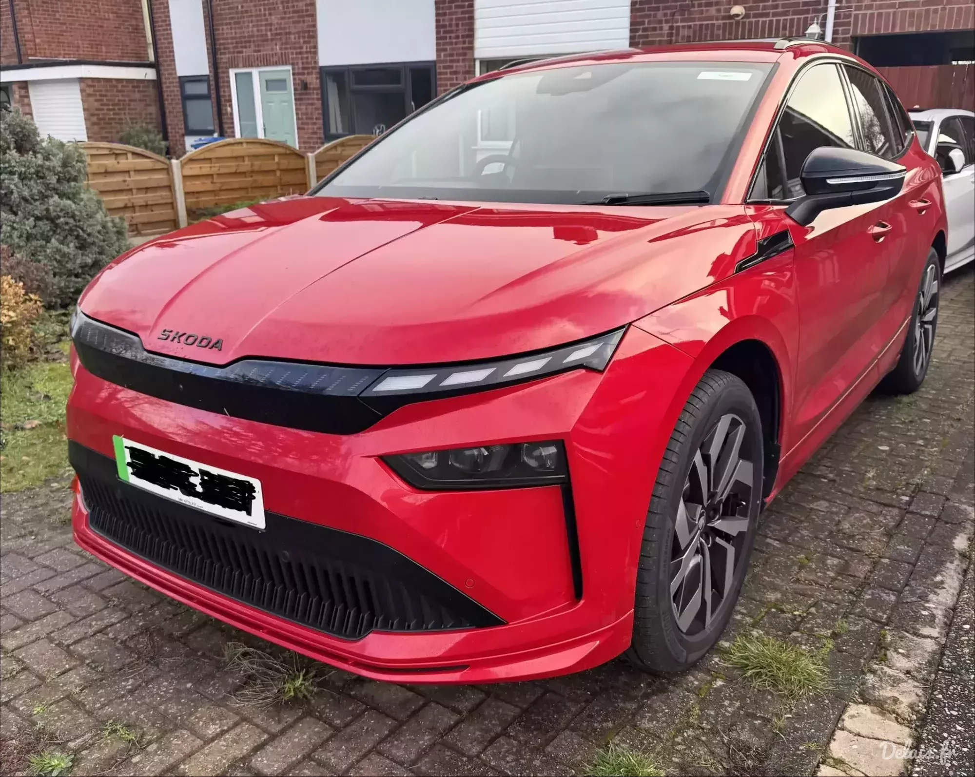 Škoda Enyaq Velvet Red Sportline