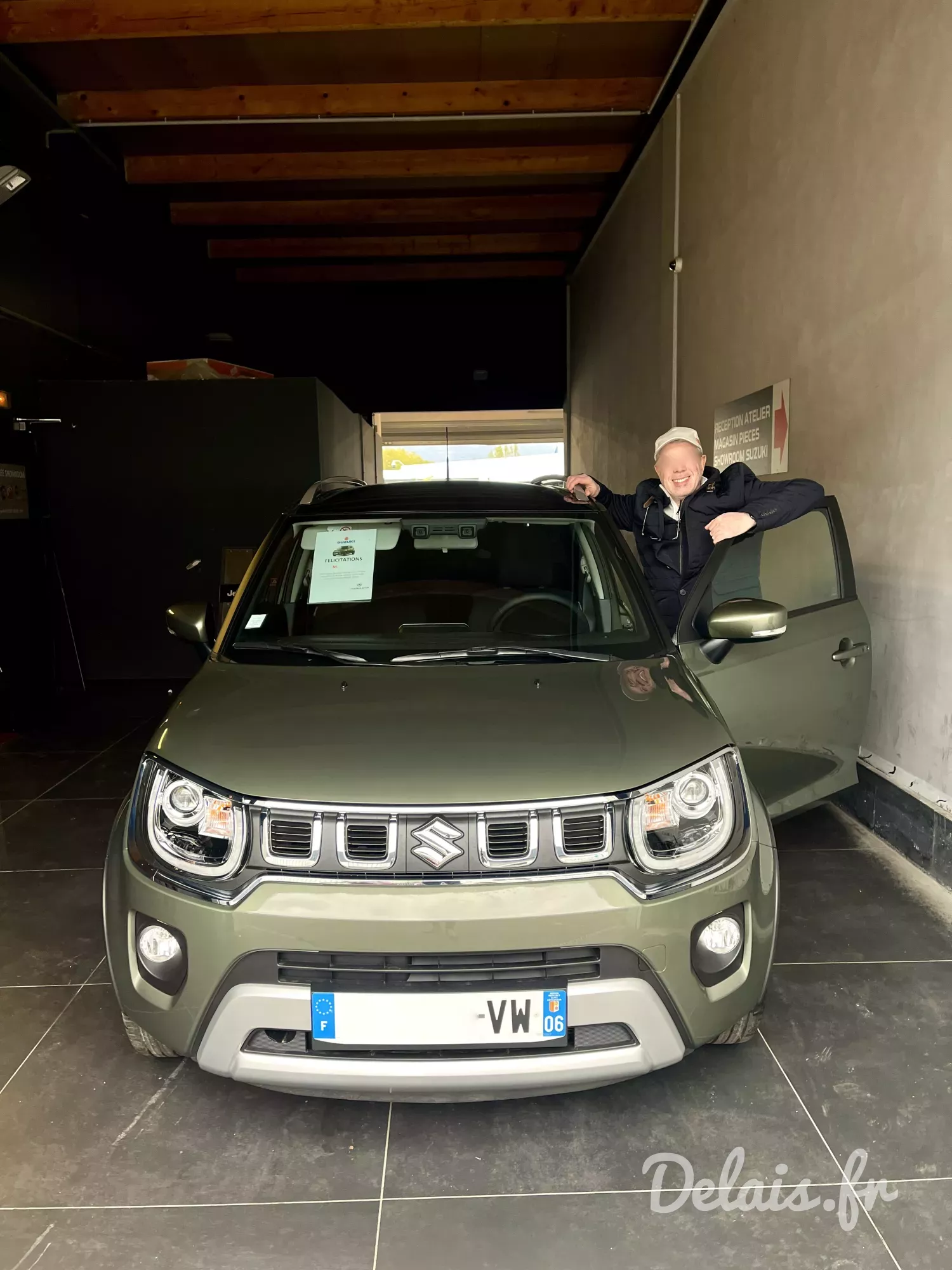 Suzuki Ignis Though Khaki Pearl Pack