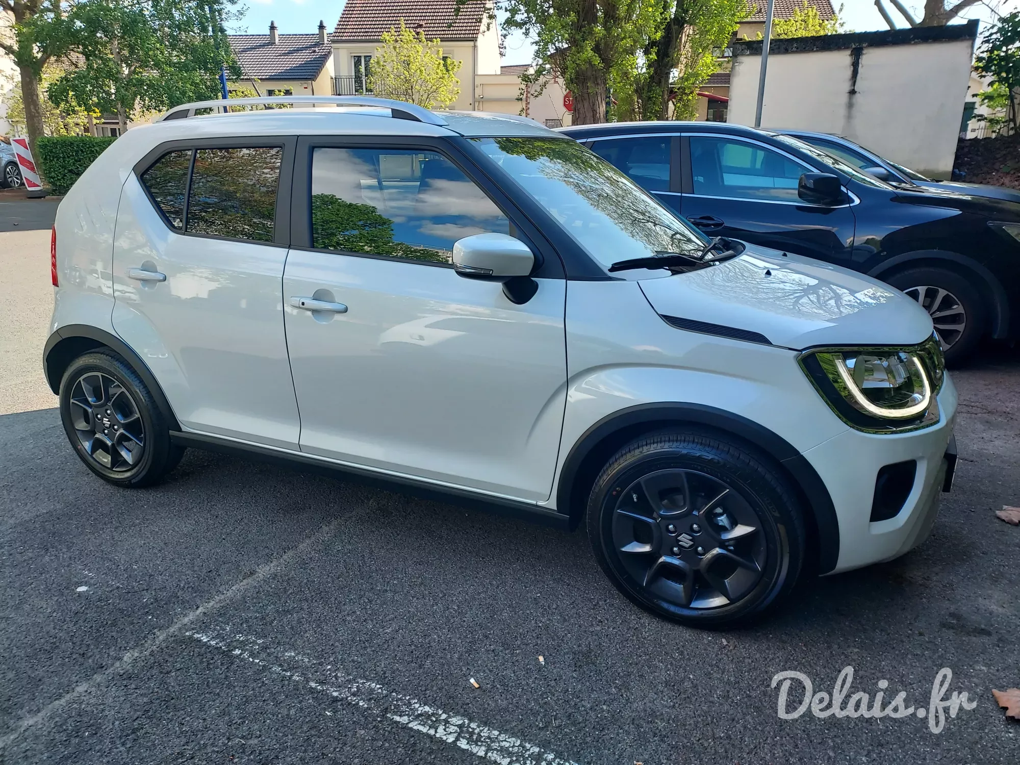 Suzuki Ignis Pure White Pearl Pack