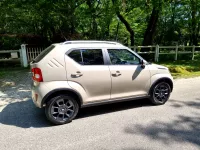 Suzuki Ignis Caravan Ivory Pearl Pack of Manu