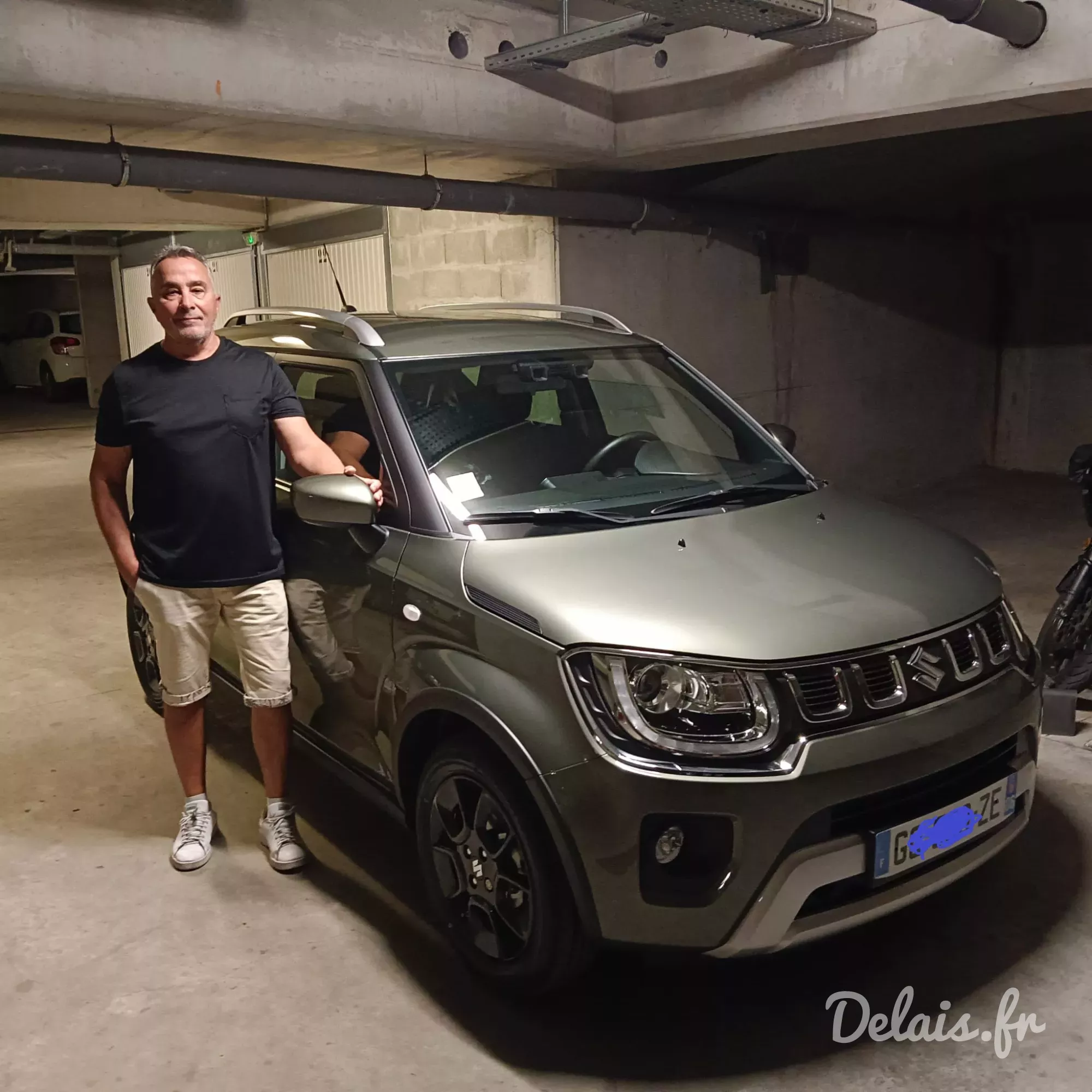 Suzuki Ignis Though Khaki Pearl Privilège