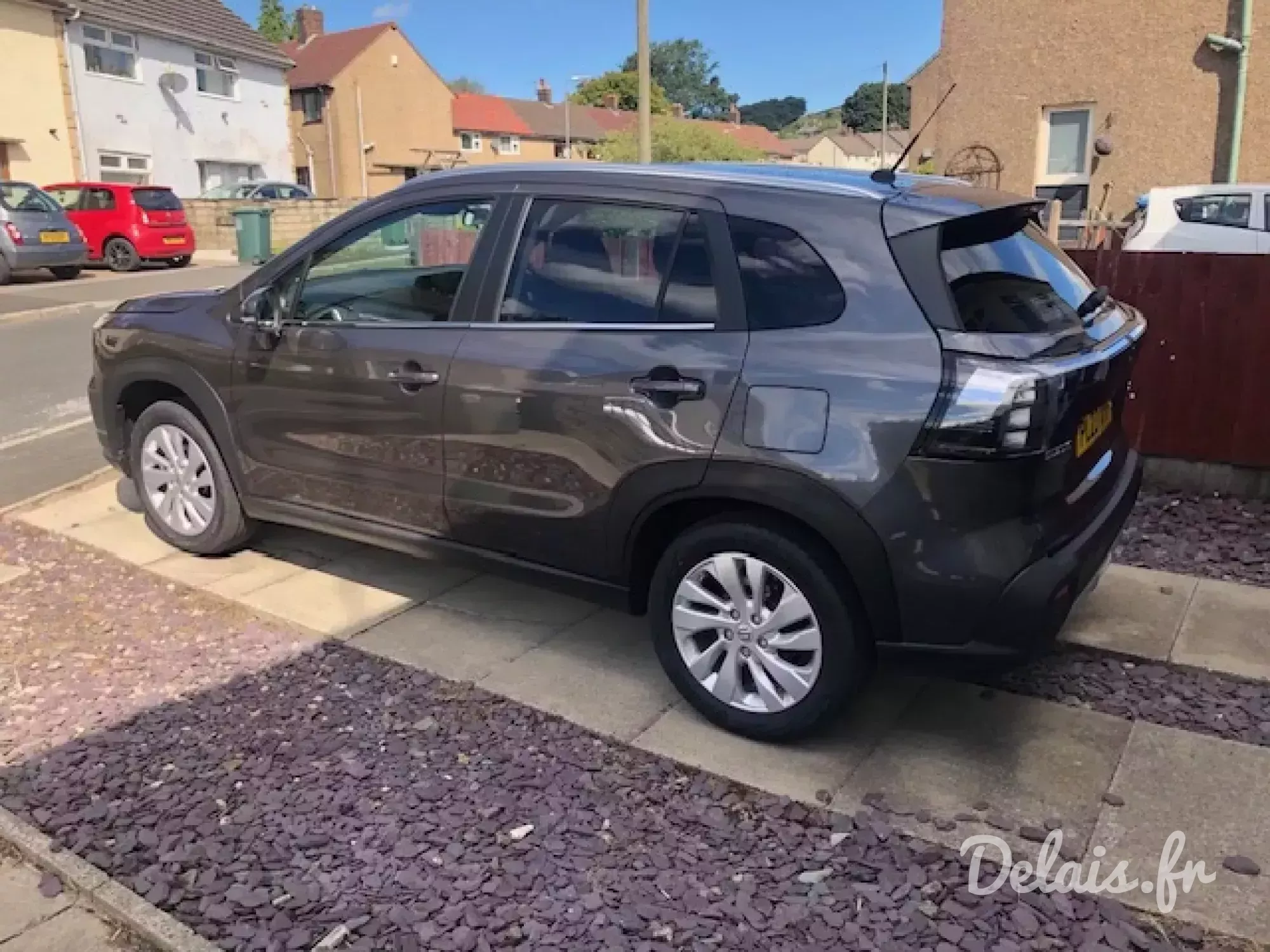 Suzuki S-Cross Titan Dark Gray Motion