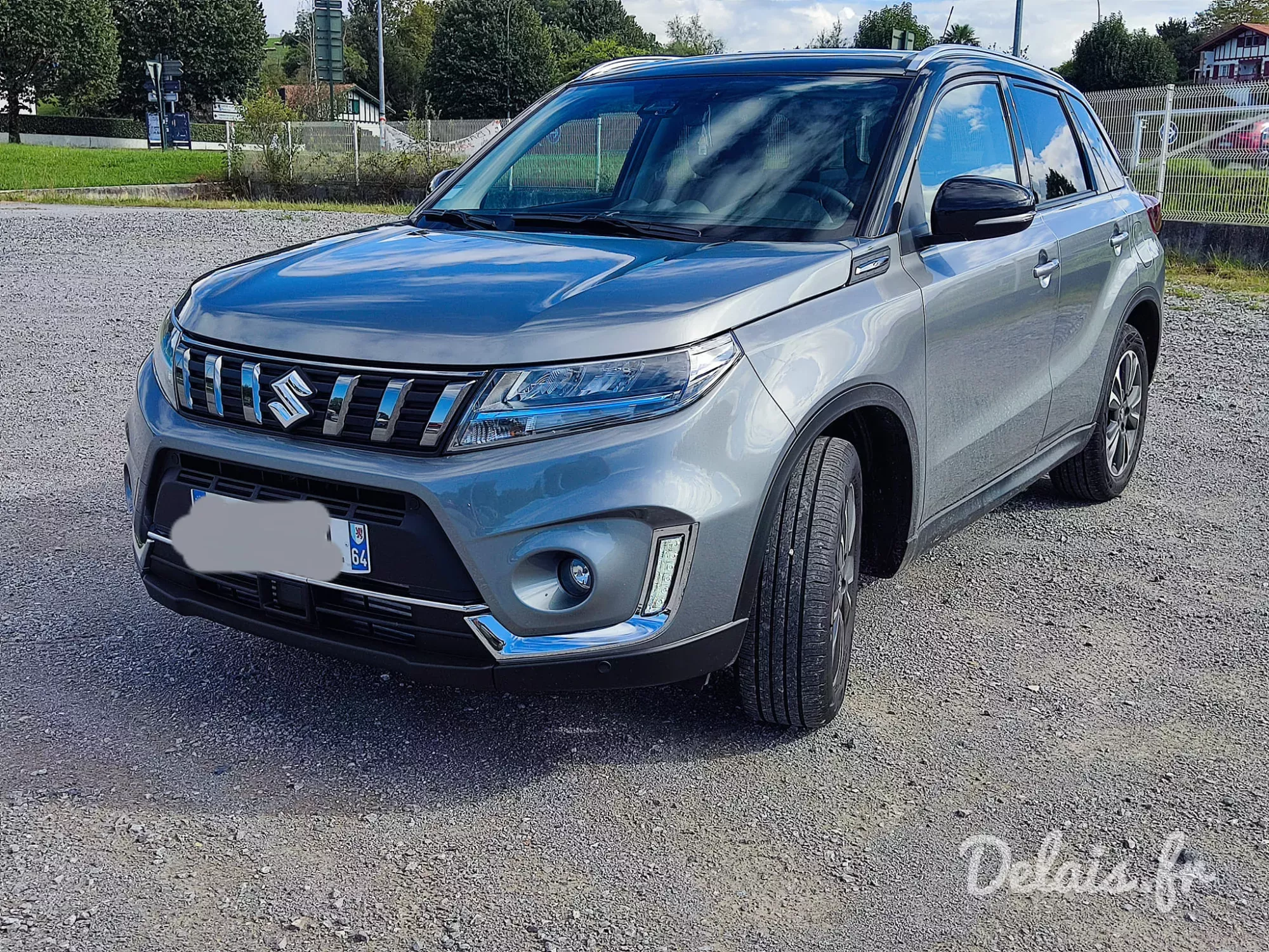 Suzuki Vitara Galactic Gray Style