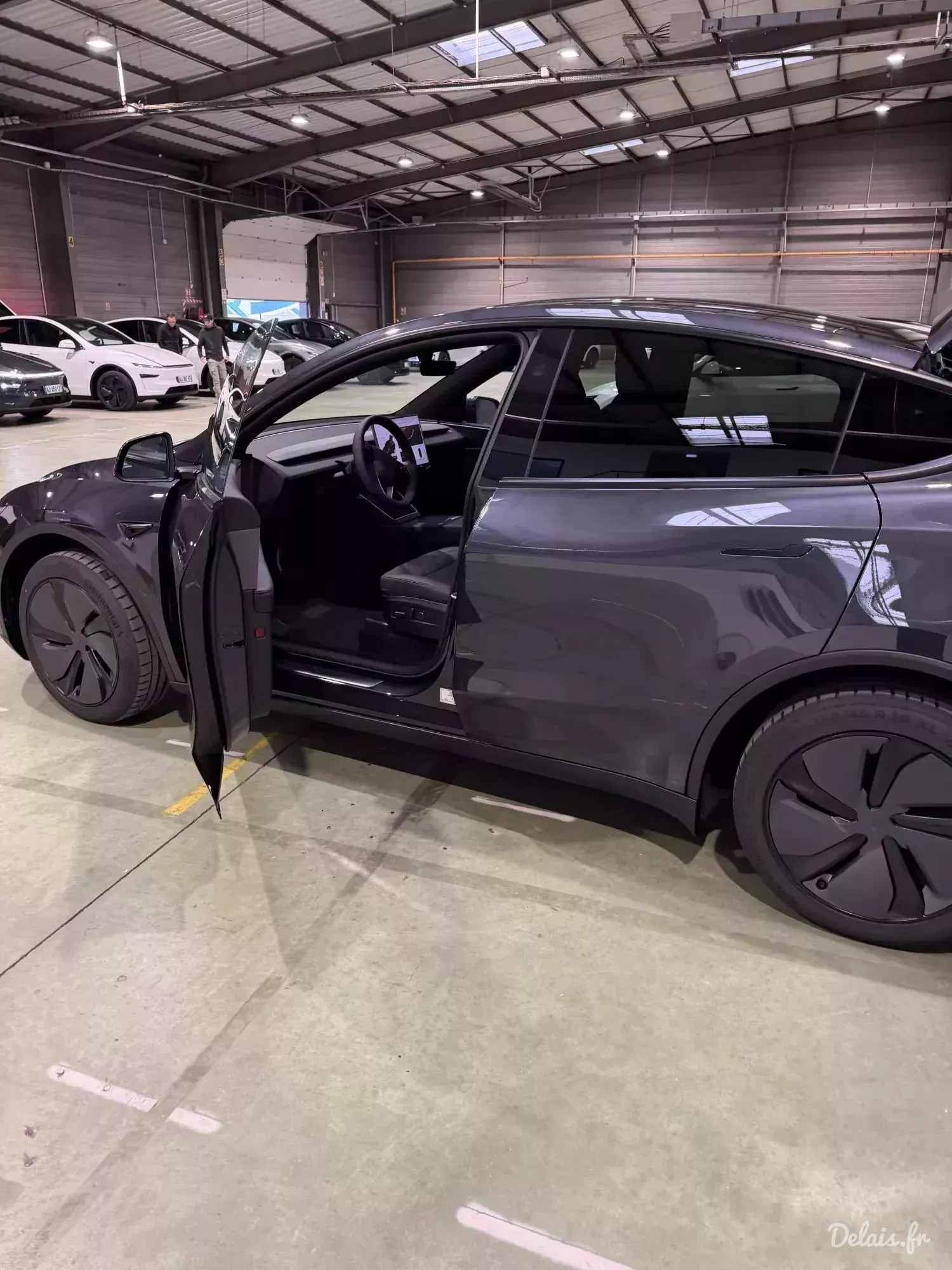 Tesla Model Y Stealth Grey Premium